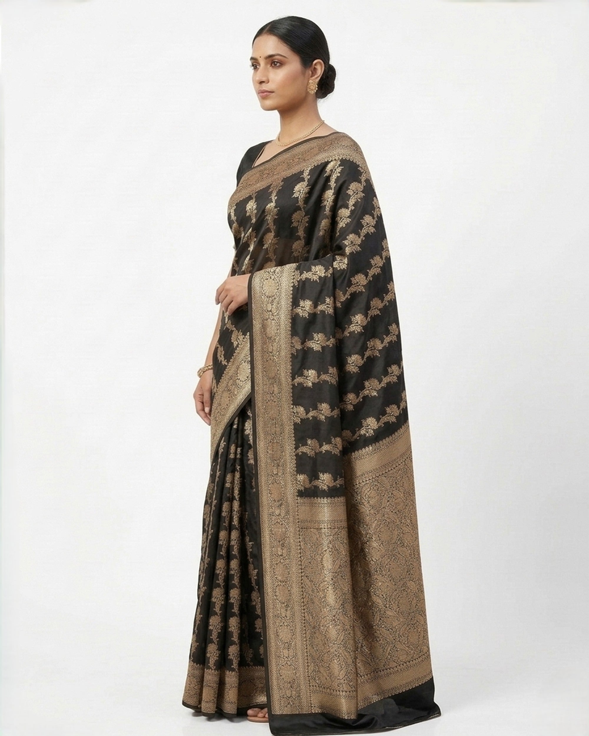 Ethnic Motifs Woven Design Zari Silk Blend Banarasi Saree