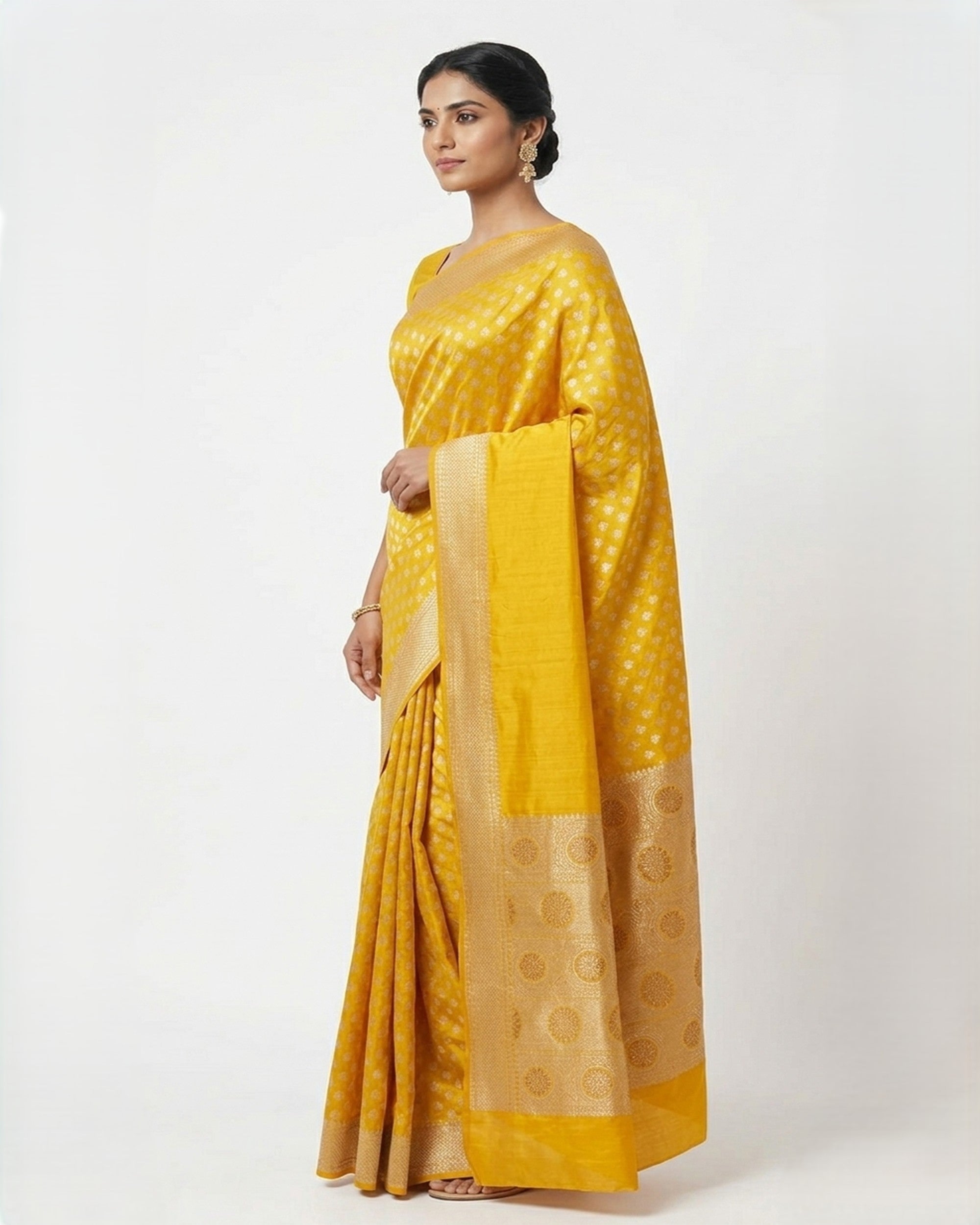 Woven Design Zari Silk Blend Banarasi Saree