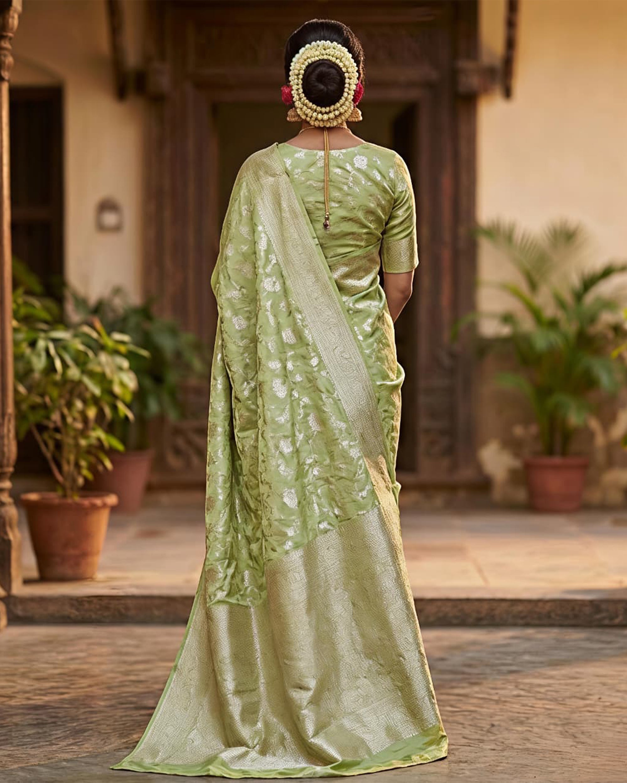 Pistachio Green & Silver-Toned Silk Blend Banarasi Saree