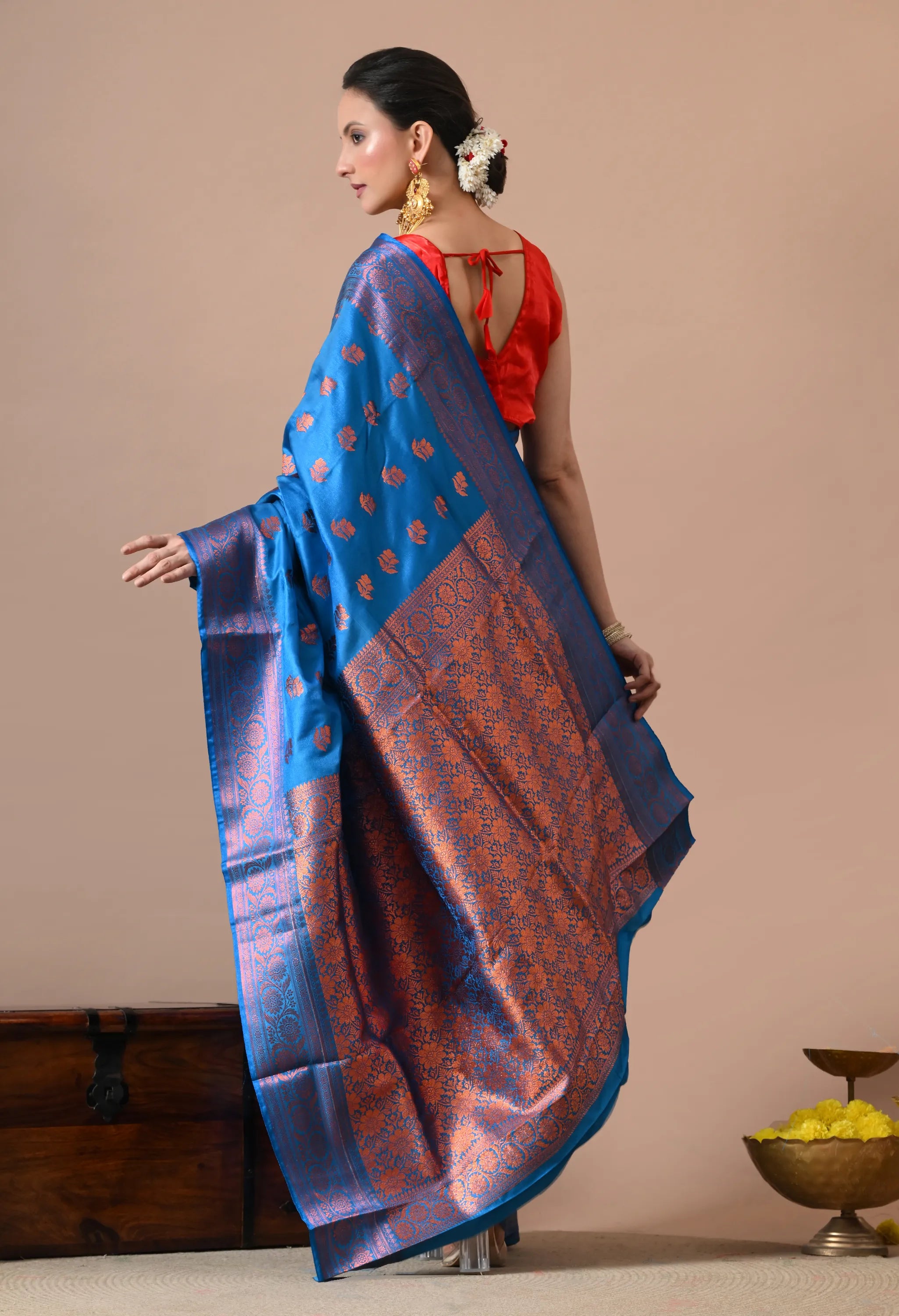 Ethnic Motifs Woven Design Zari Silk Blend Saree
