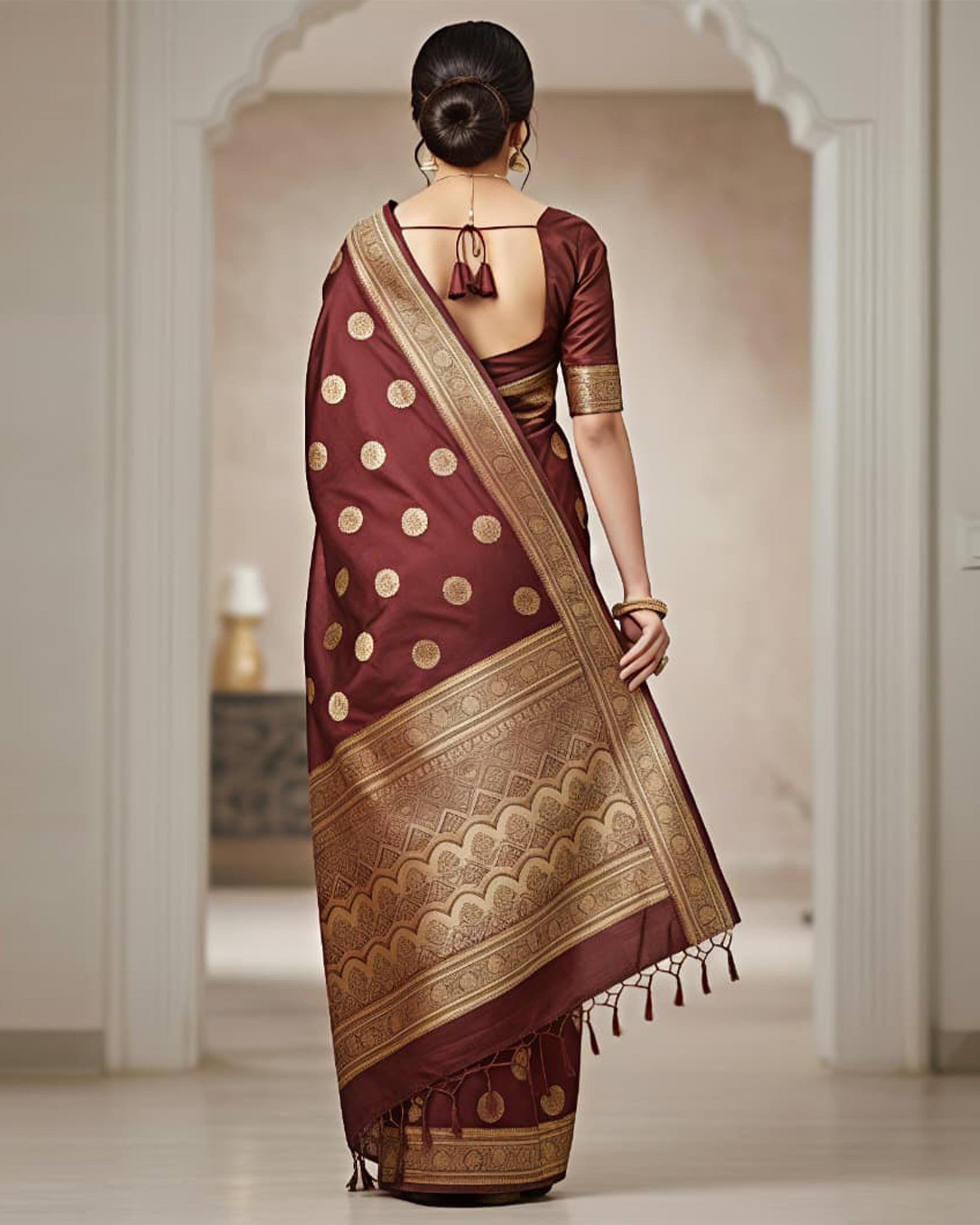 Maroon & Gold-Toned Art Silk Kanjeevaram Style Saree with Blouse Piece