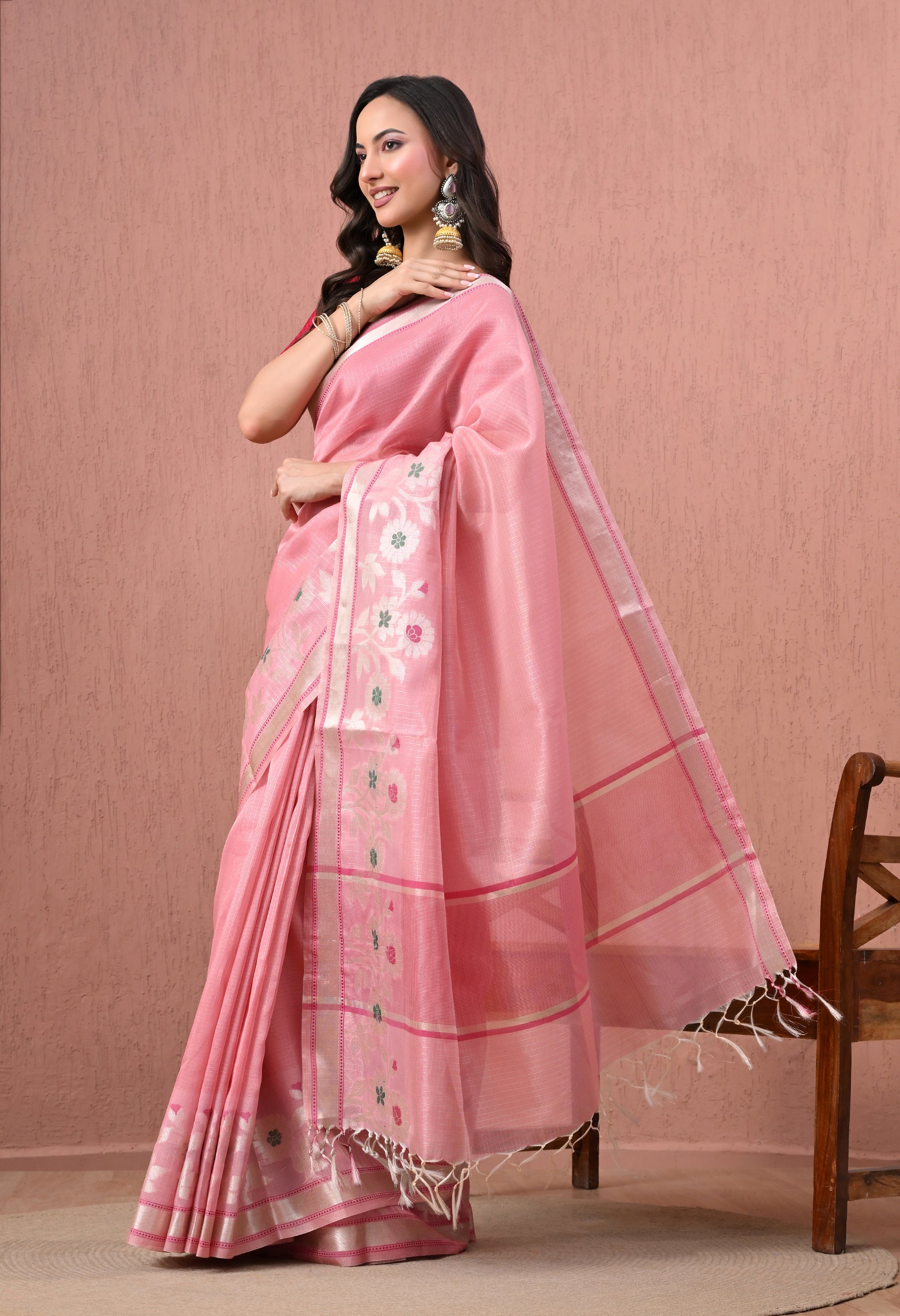 Charming Light Pink Pure Cotton  Saree with Floral Jamdani Pallu