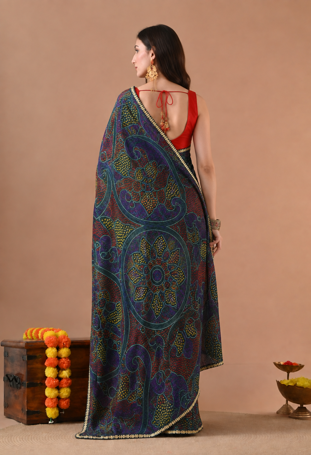 Multicolour Printed Georgette Saree with Traditional Paisley & Floral Motifs