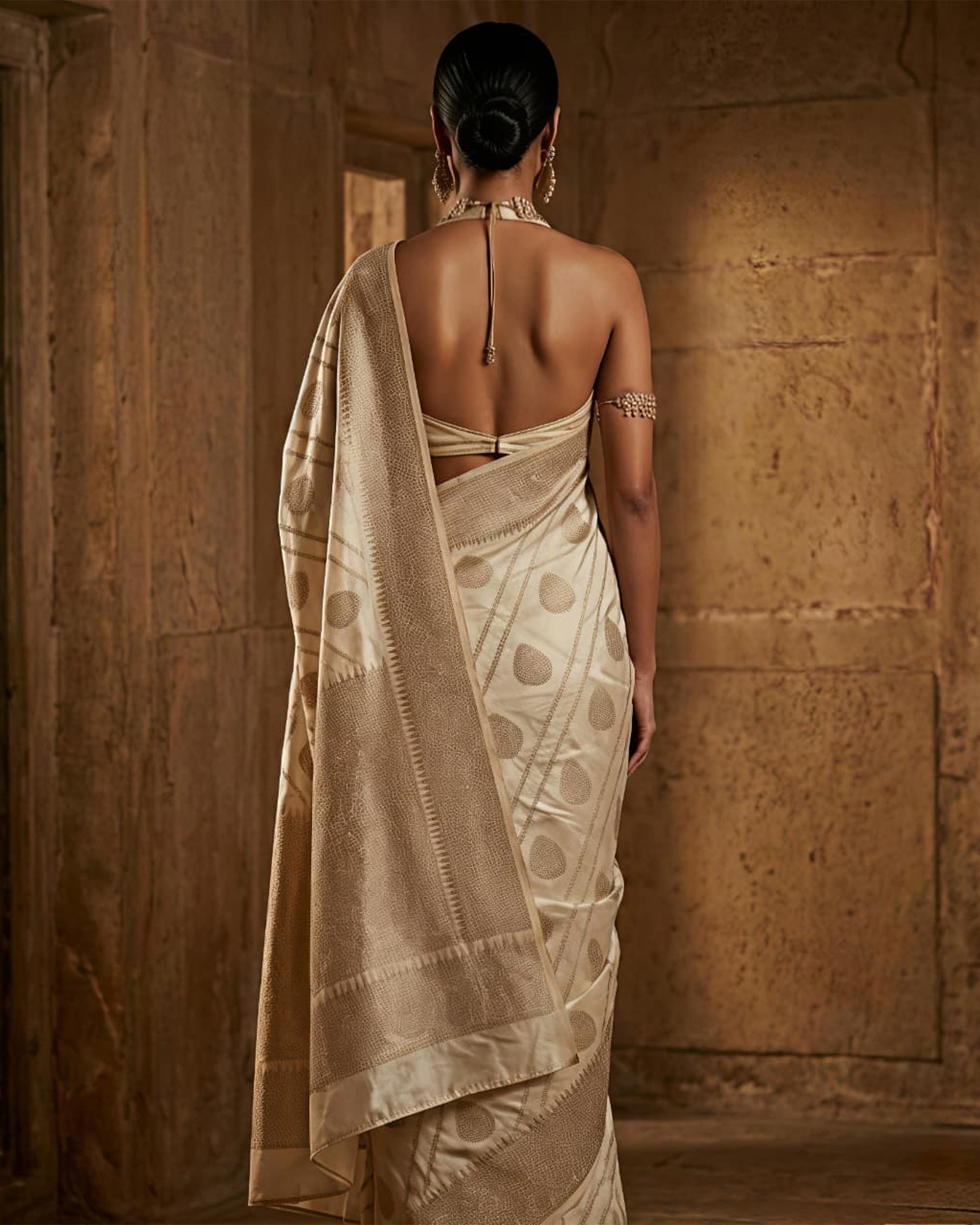 Beige & Gold-Toned Woven Design Silk Blend Banarasi Saree