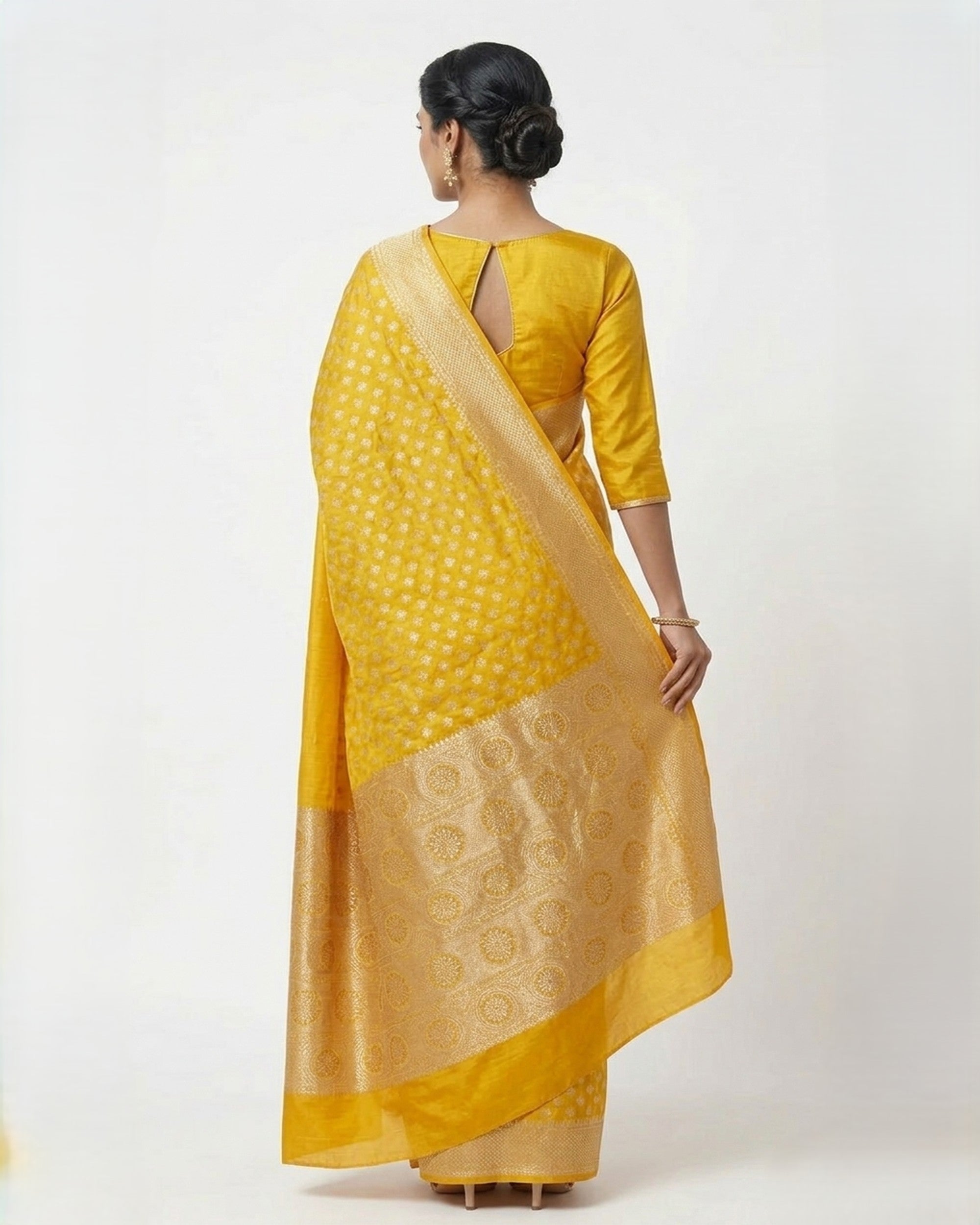Woven Design Zari Silk Blend Banarasi Saree