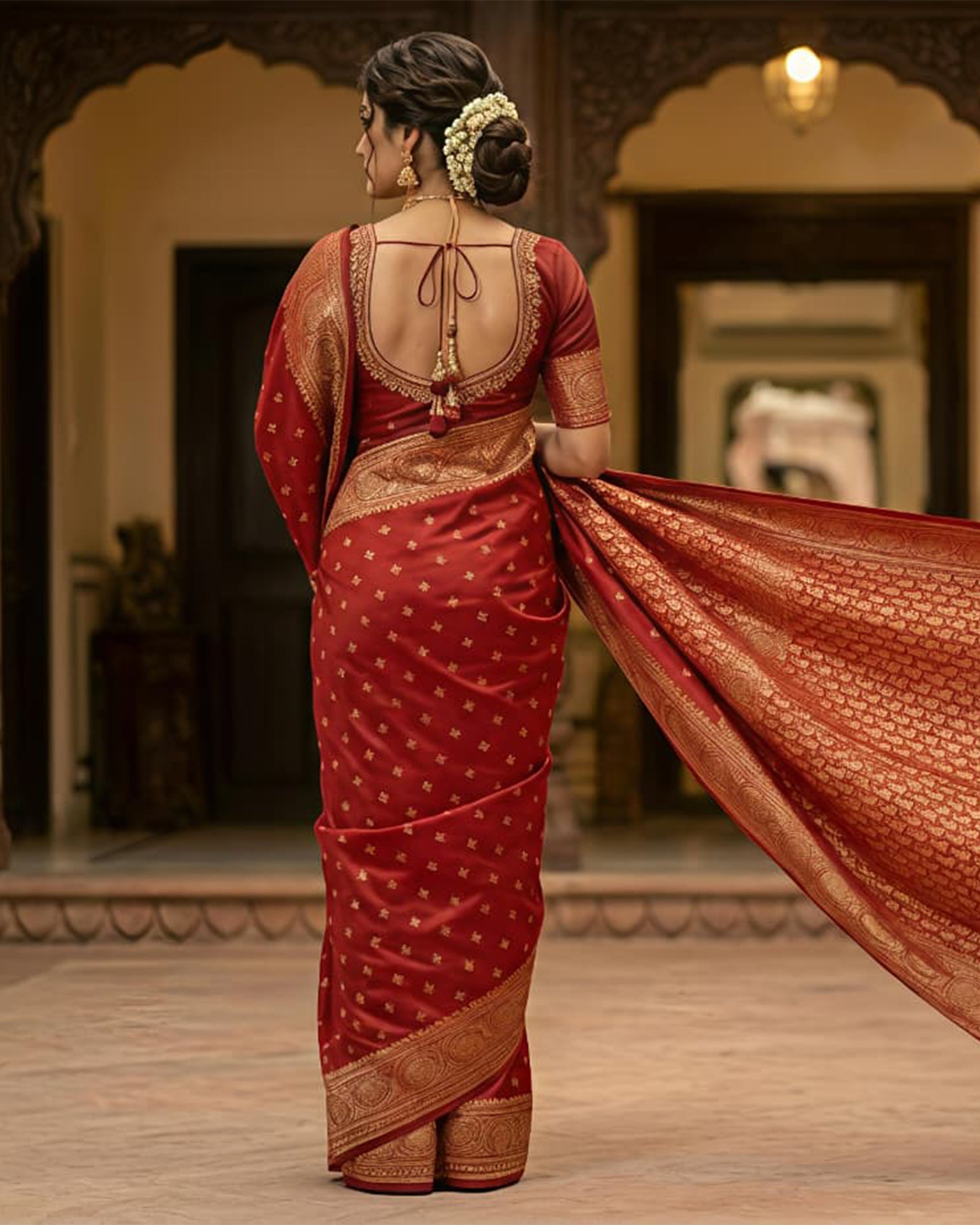 Women Maroon & Gold-Toned Ethnic Motifs Banarasi Art Silk Saree