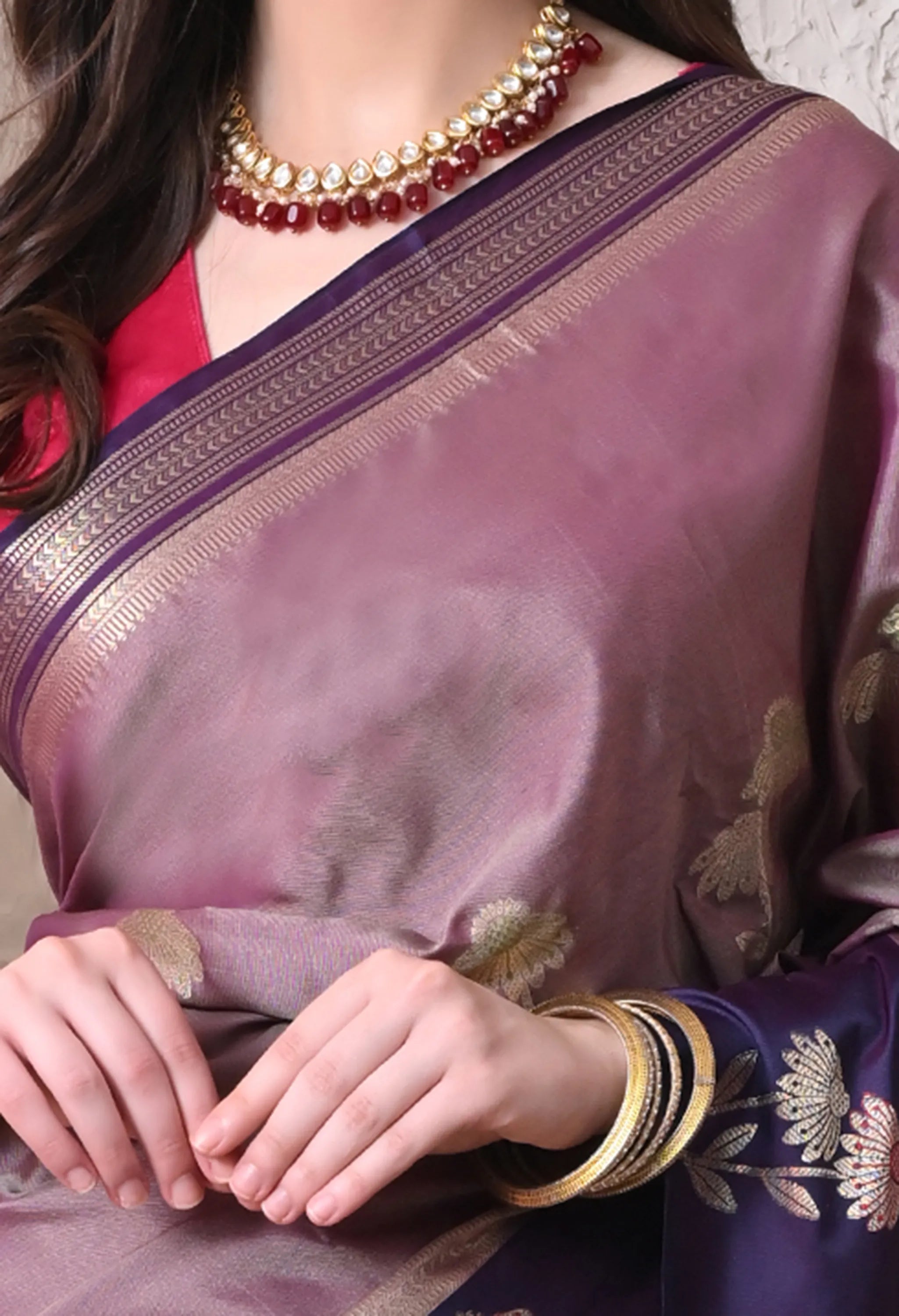 Elegant Mauve and Deep Purple Silk Blend Saree with Traditional Zari Motifs