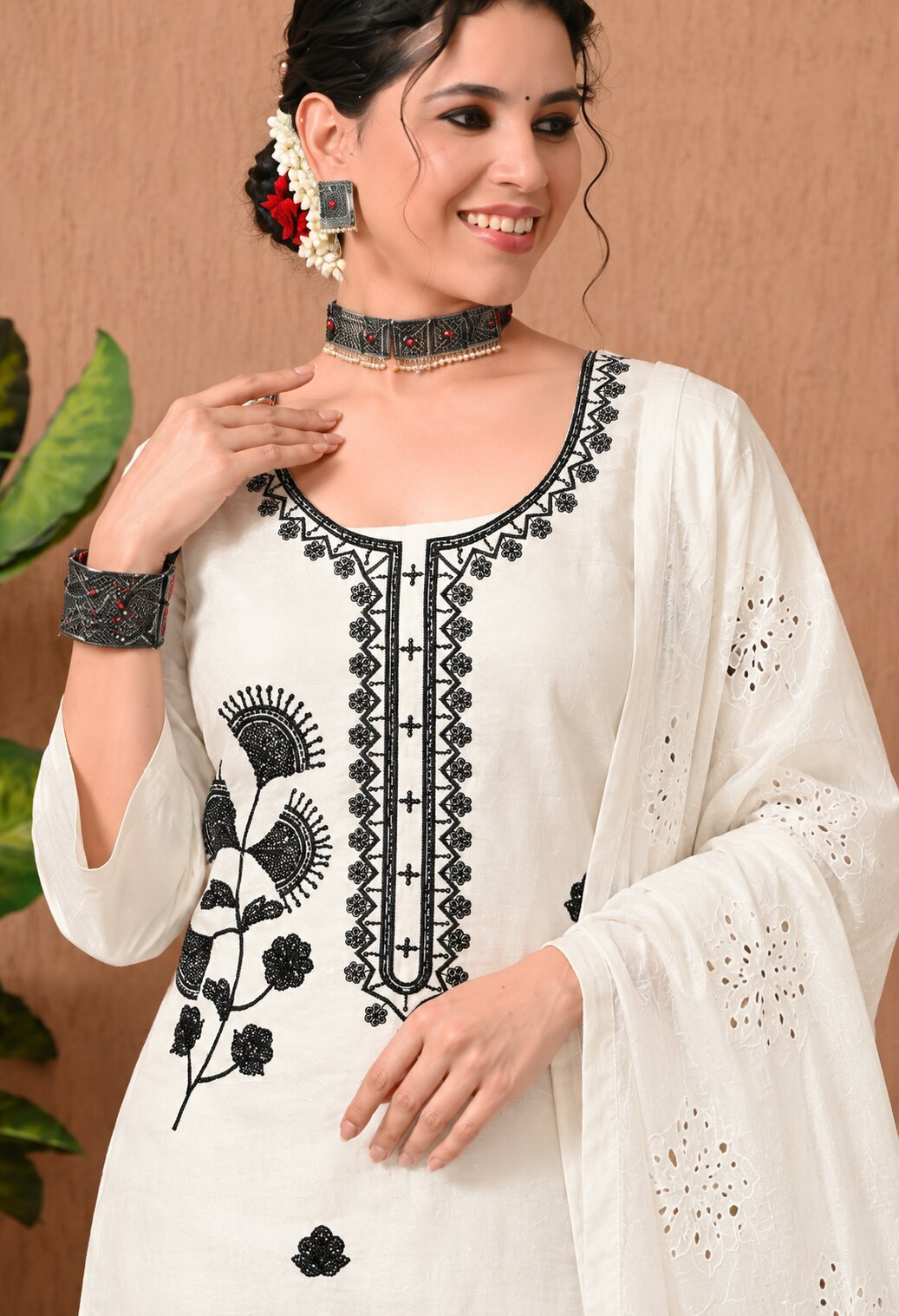 Off-White Chanderi Silk Suit Set with Black Embroidery and Elegant Dupatta