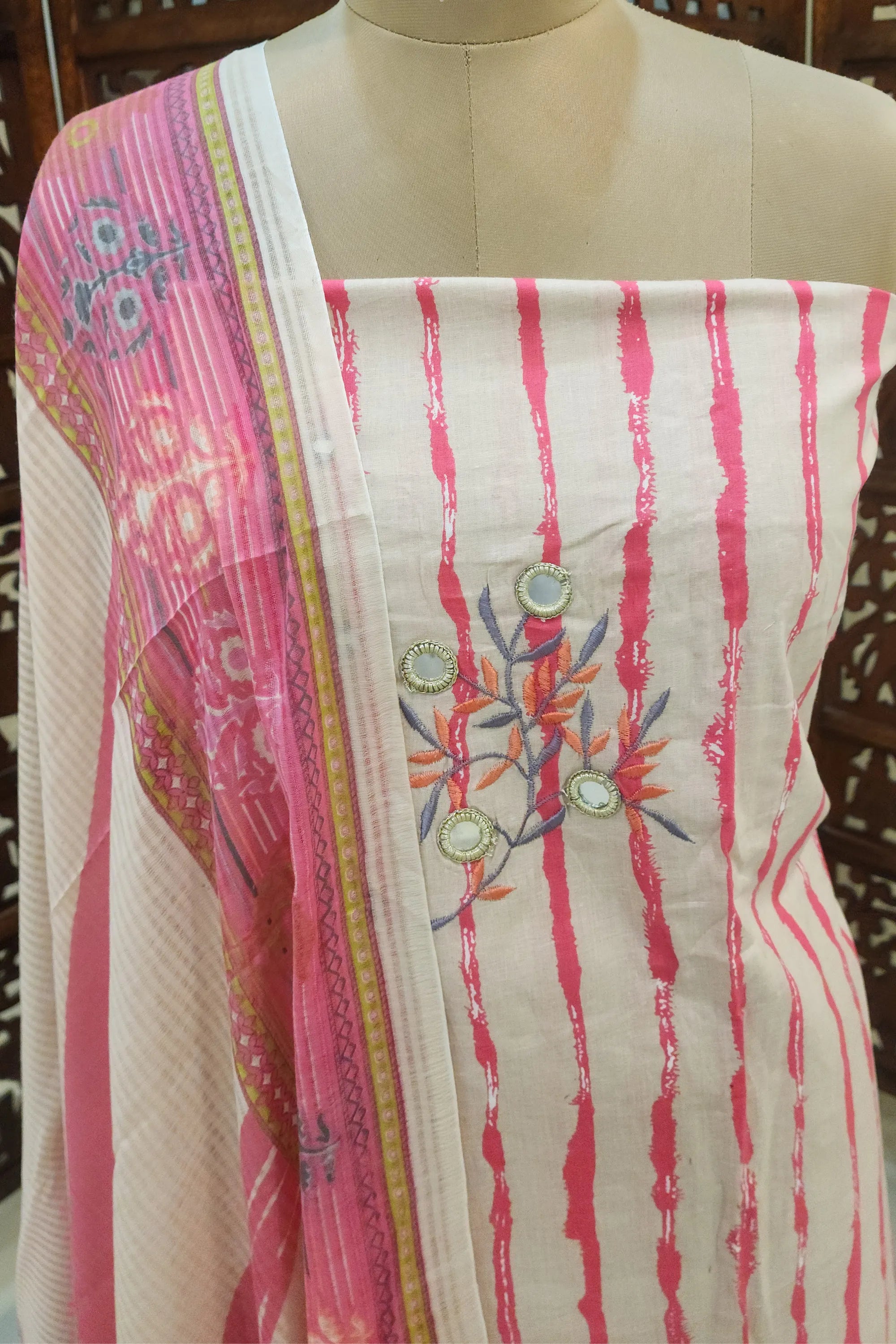 Women Off-White & Pink Printed Pure Cotton Unstitched Dress Material with Mirror Work