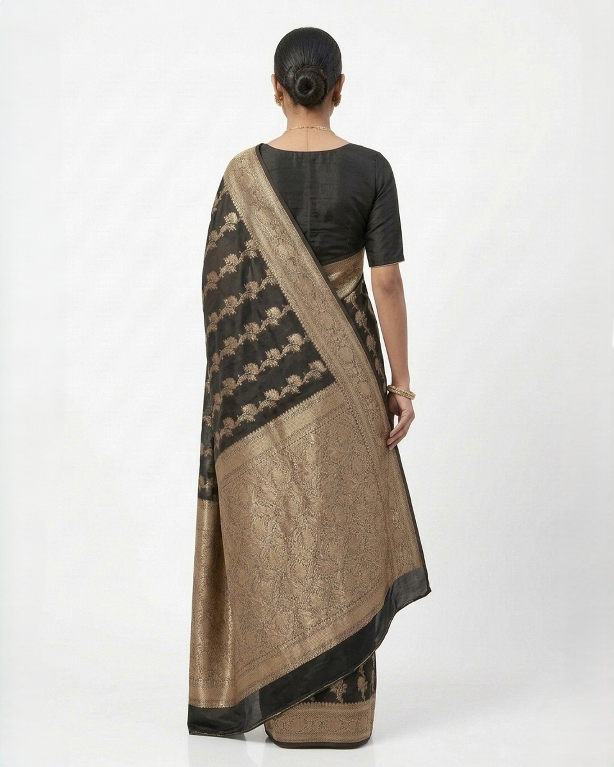 Ethnic Motifs Woven Design Zari Silk Blend Banarasi Saree