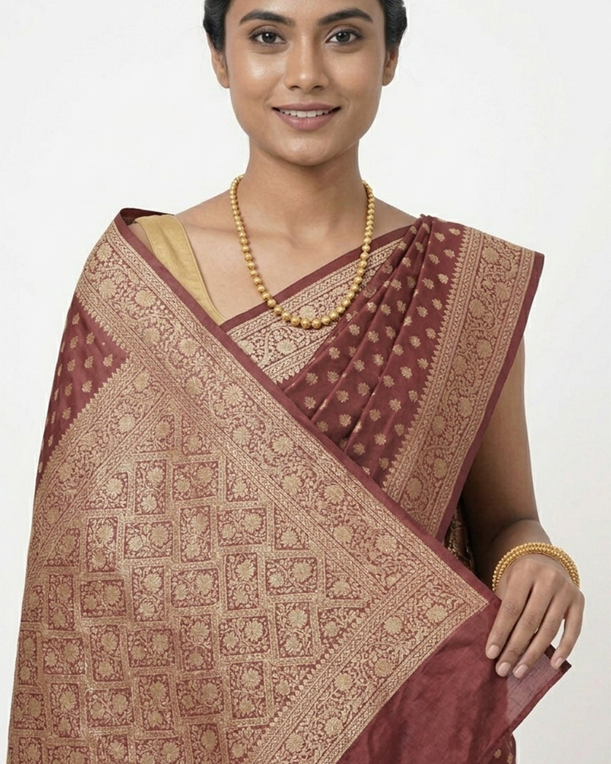 Maroon & Gold-Toned Silk Blend Zari Woven Banarasi Saree