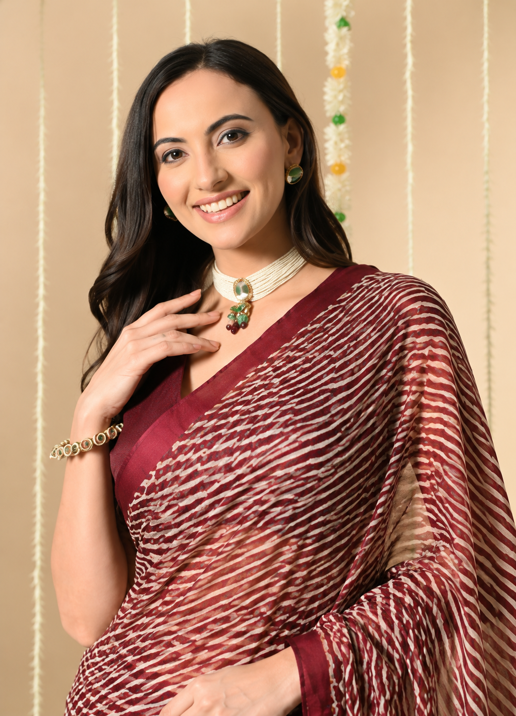 Women Maroon Printed Georgette Saree with Contrast Border
