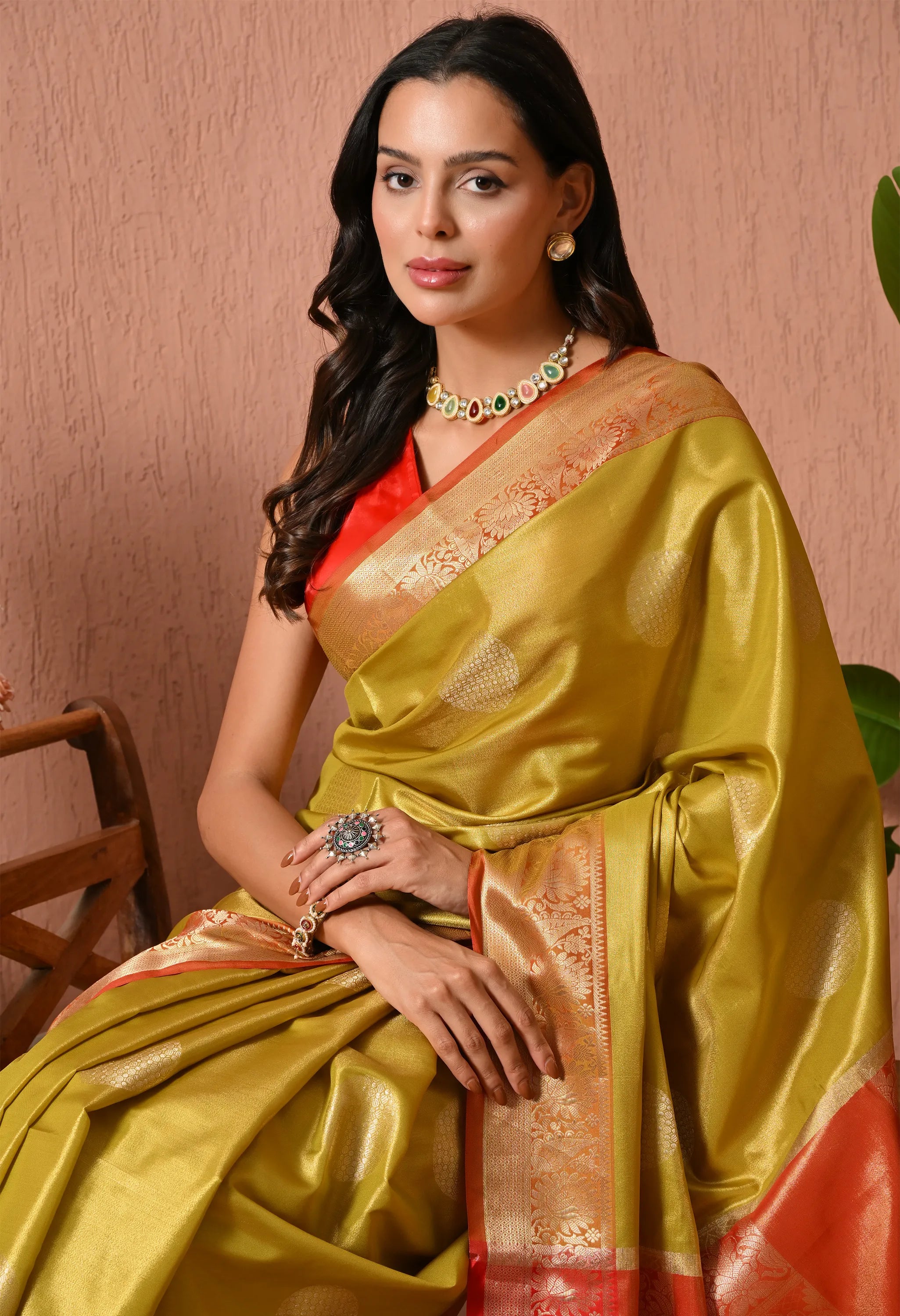 Elegant Olive Green Silk Blend Kanjeevaram Style Saree with Contrast Zari Border