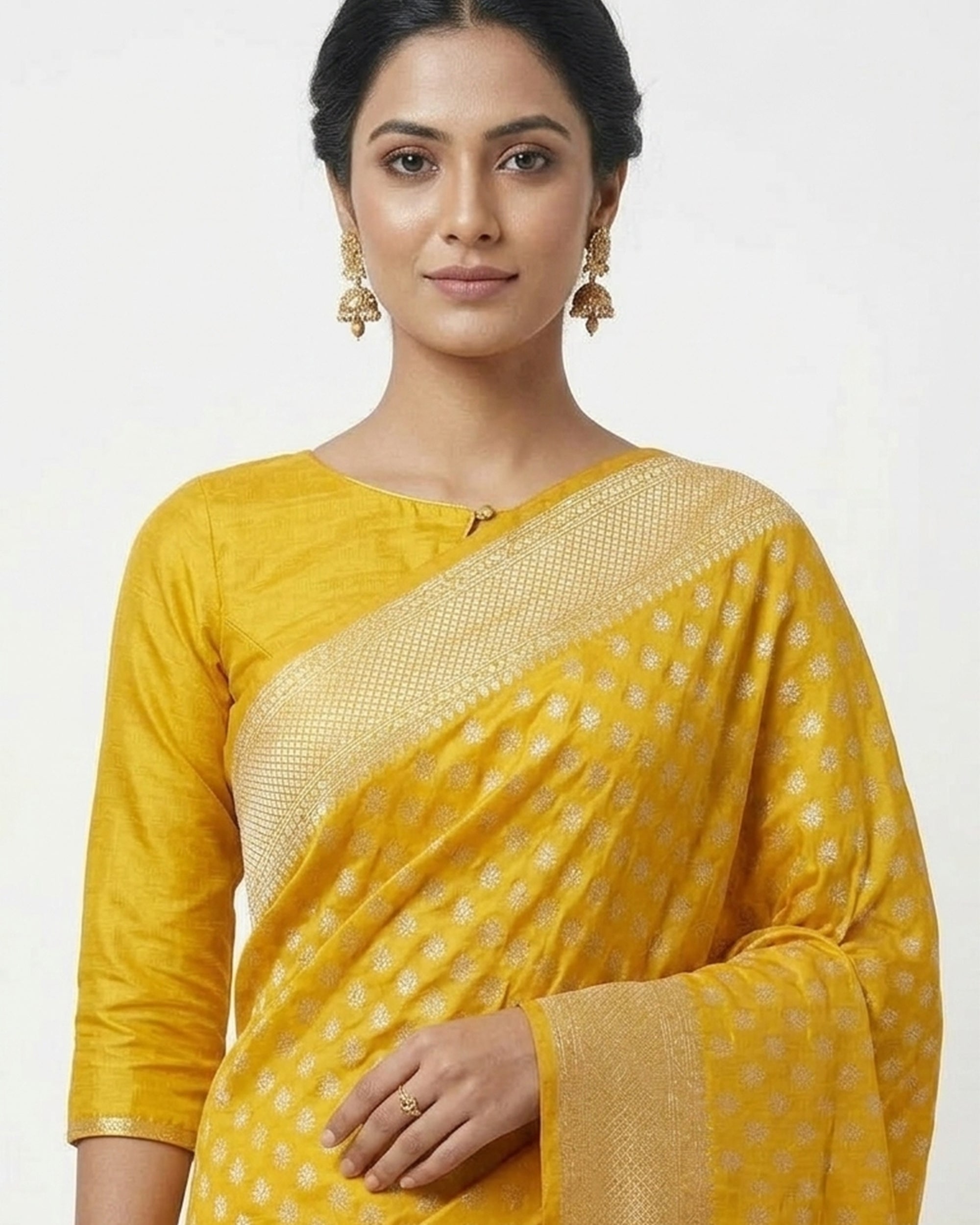Woven Design Zari Silk Blend Banarasi Saree