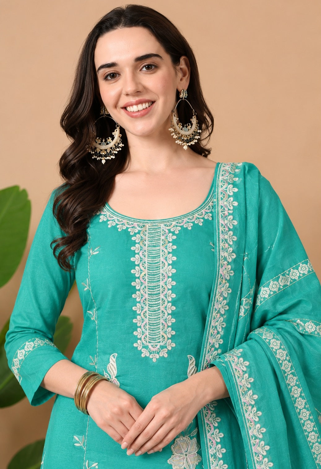 Green Chanderi Silk Embroidered Kurta Set with Organza Dupatta