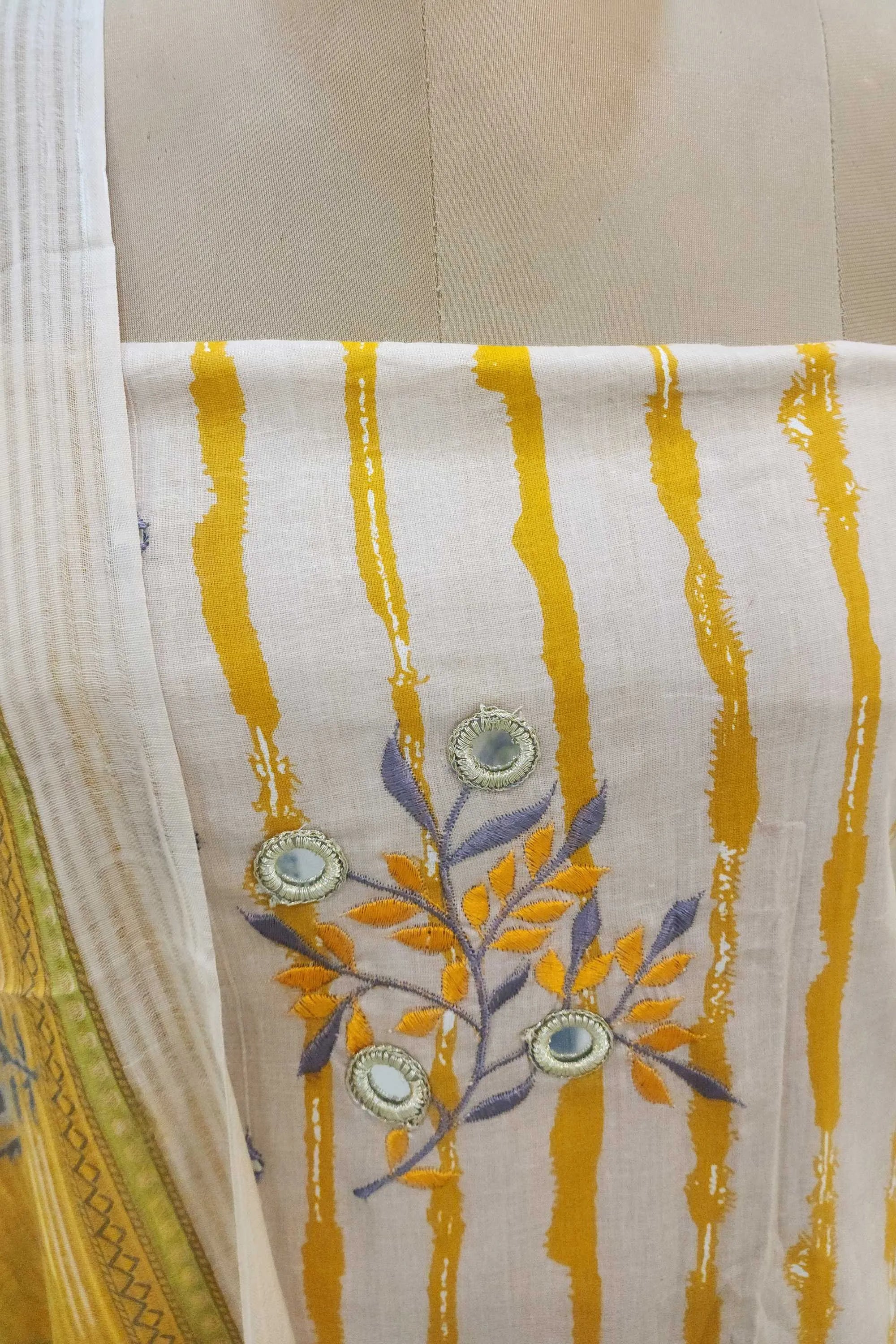 Women Off-White & Yellow Printed Unstitched Dress Material with Mirror Work