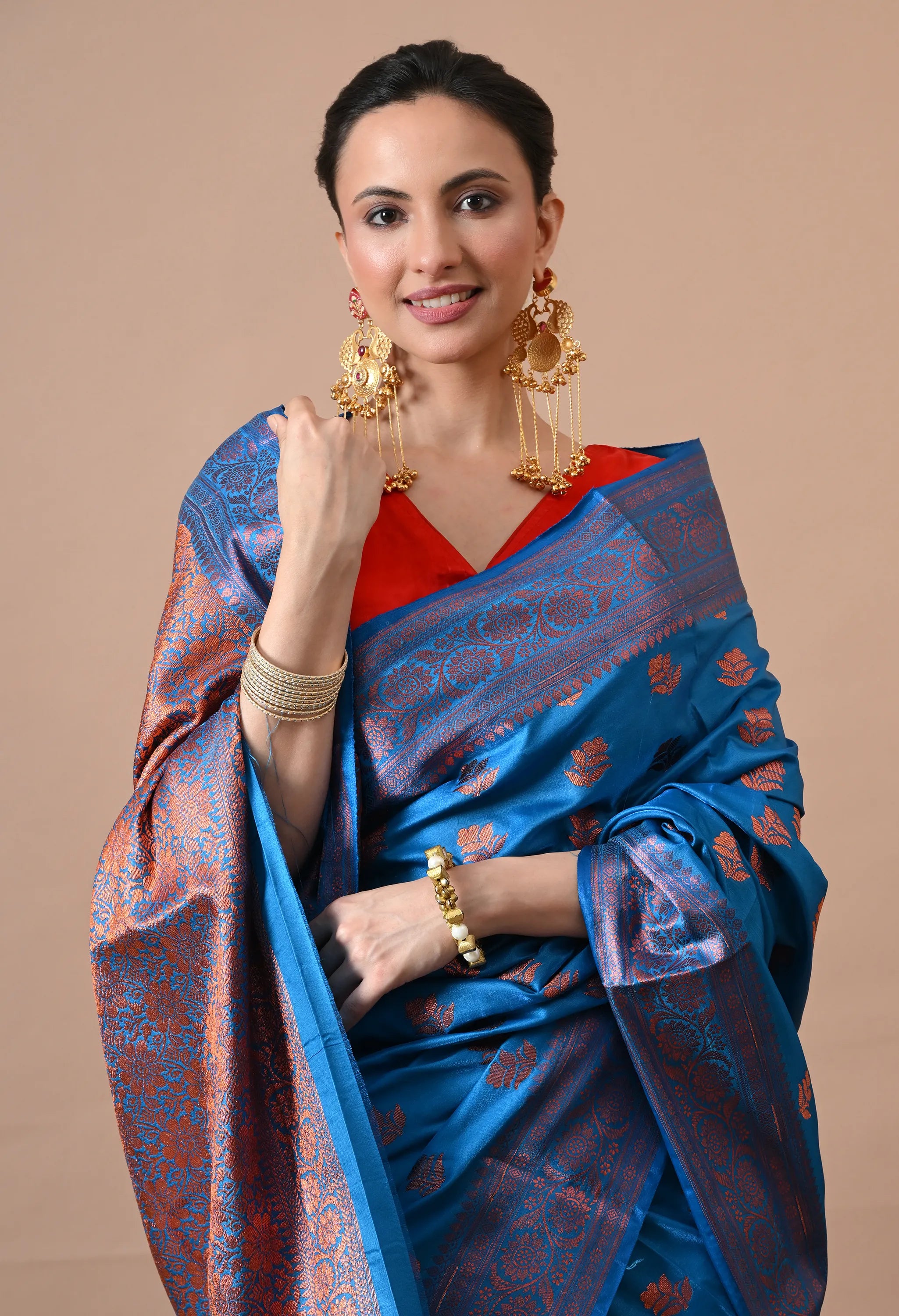 Ethnic Motifs Woven Design Zari Silk Blend Saree