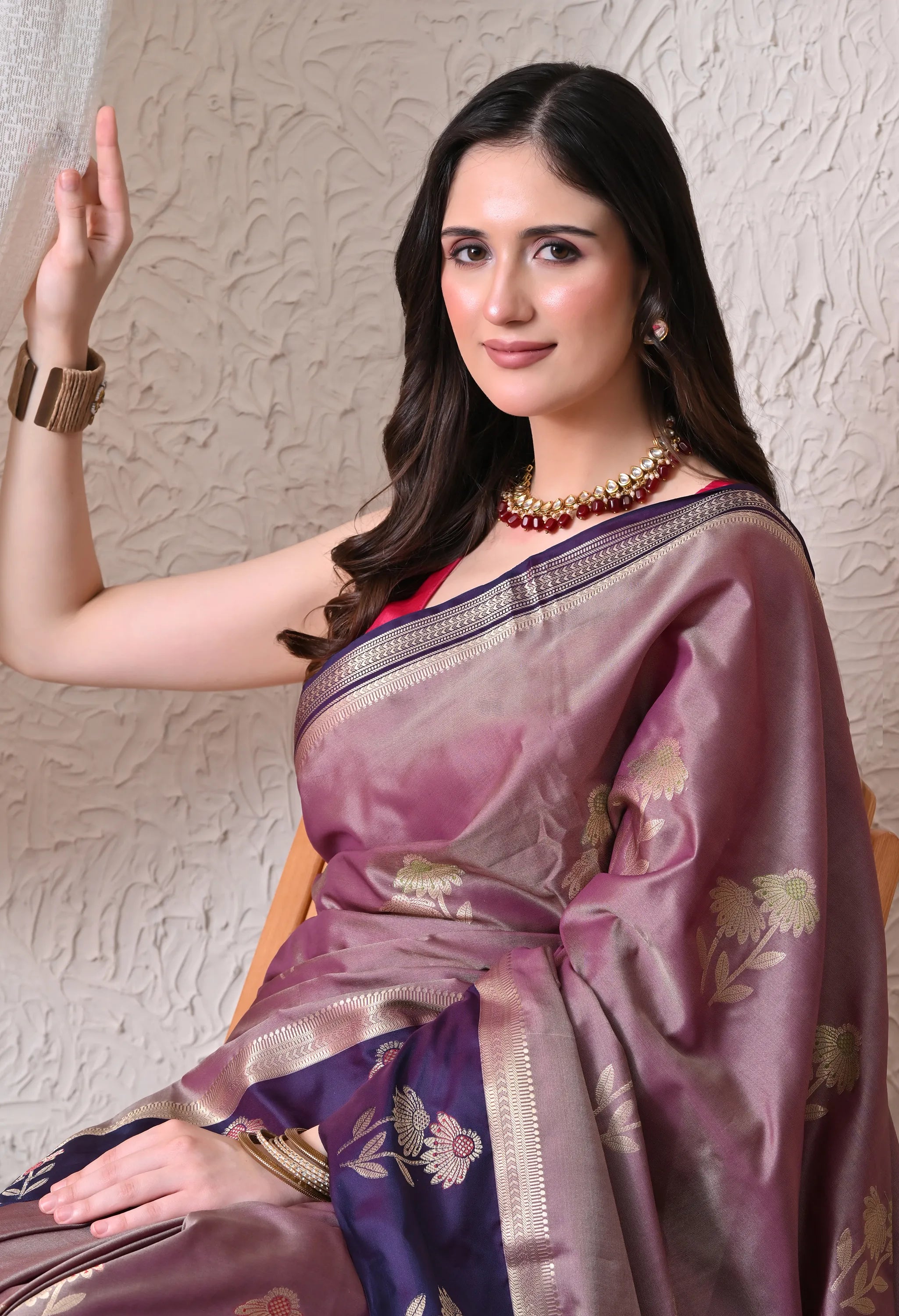 Elegant Mauve and Deep Purple Silk Blend Saree with Traditional Zari Motifs