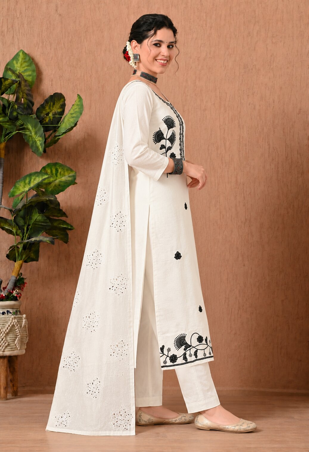 Off-White Chanderi Silk Suit Set with Black Embroidery and Elegant Dupatta