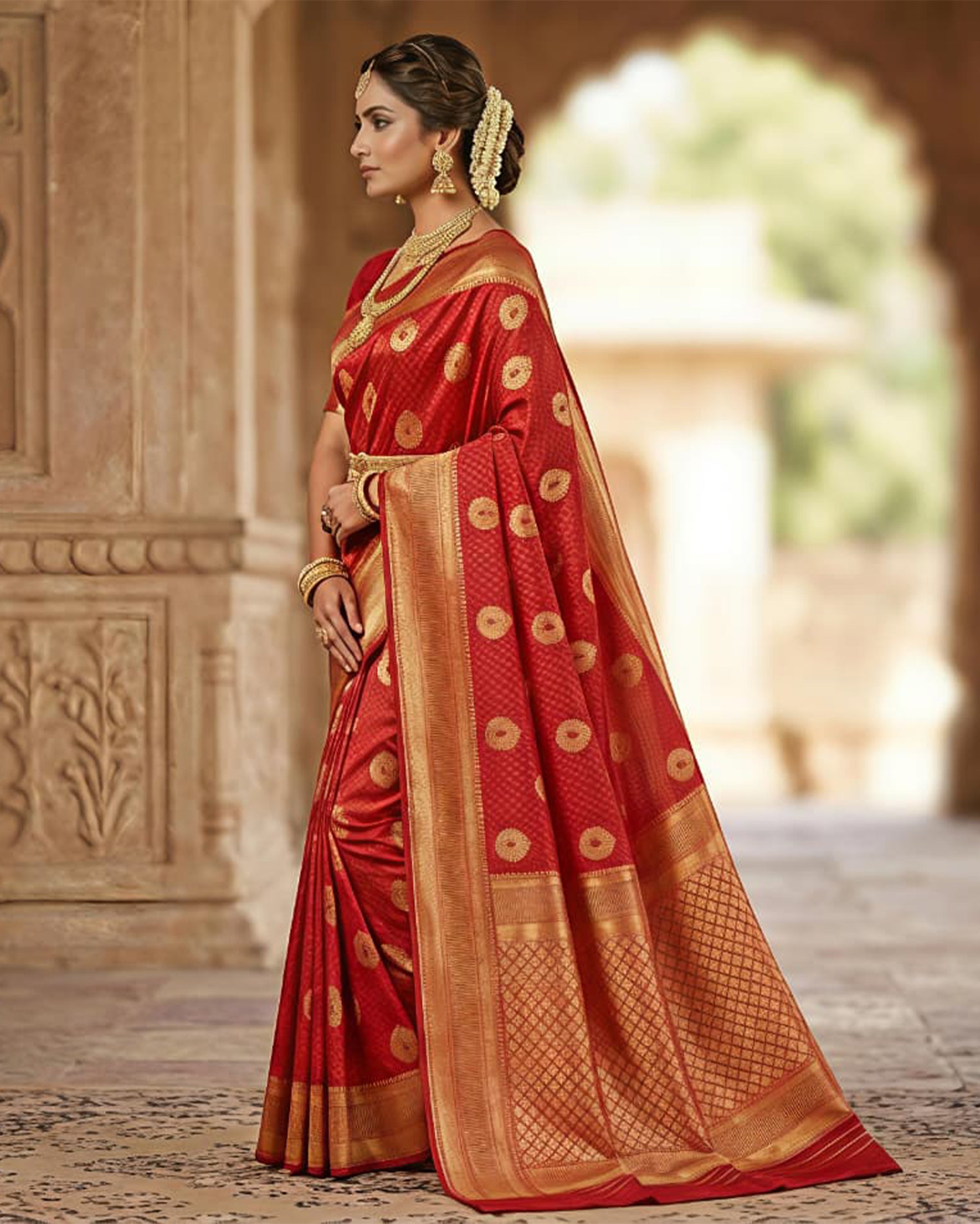 Women Red & Gold-Toned Ethnic Motifs Art Silk Kanjeevaram Saree