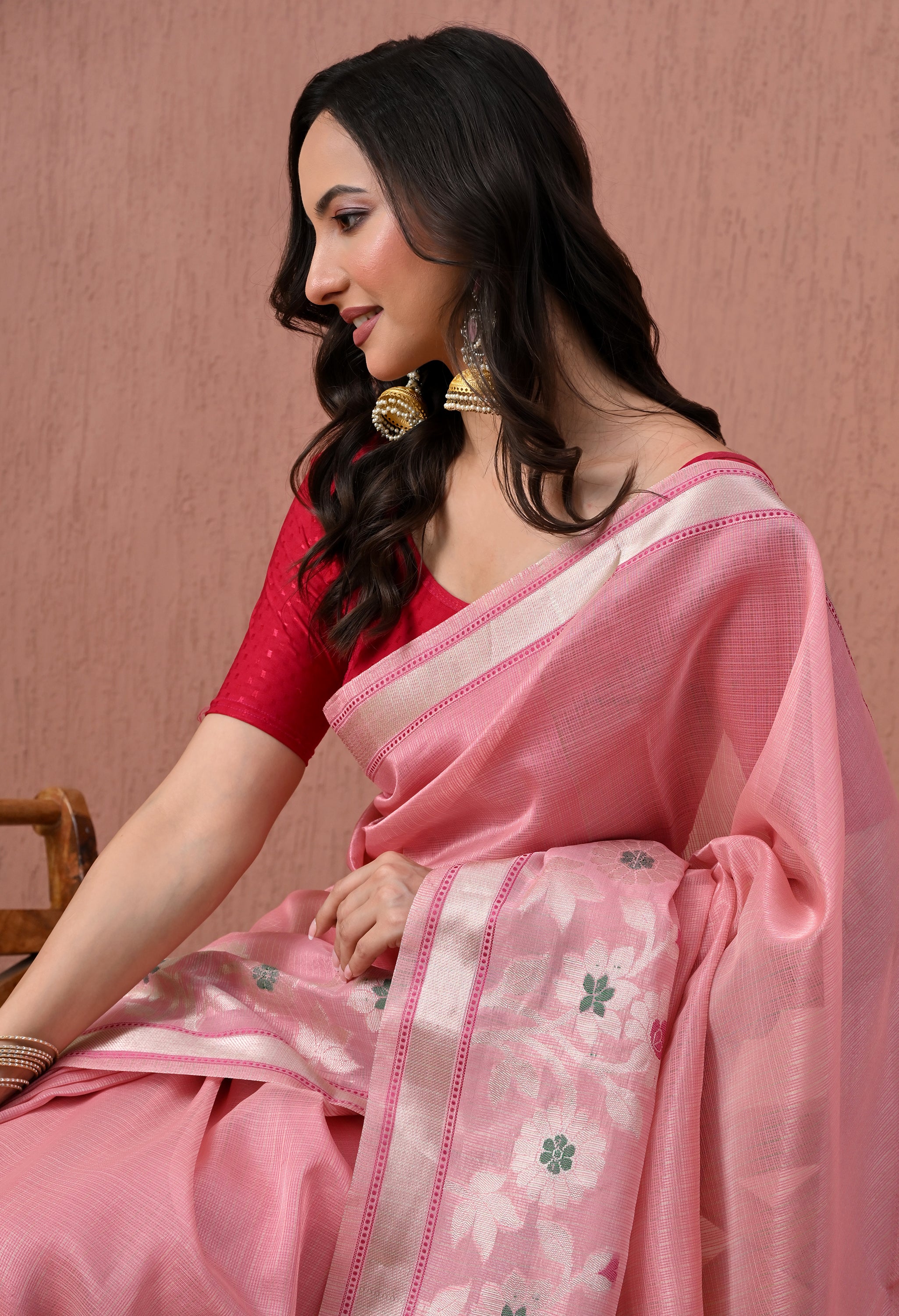 Charming Light Pink Pure Cotton  Saree with Floral Jamdani Pallu
