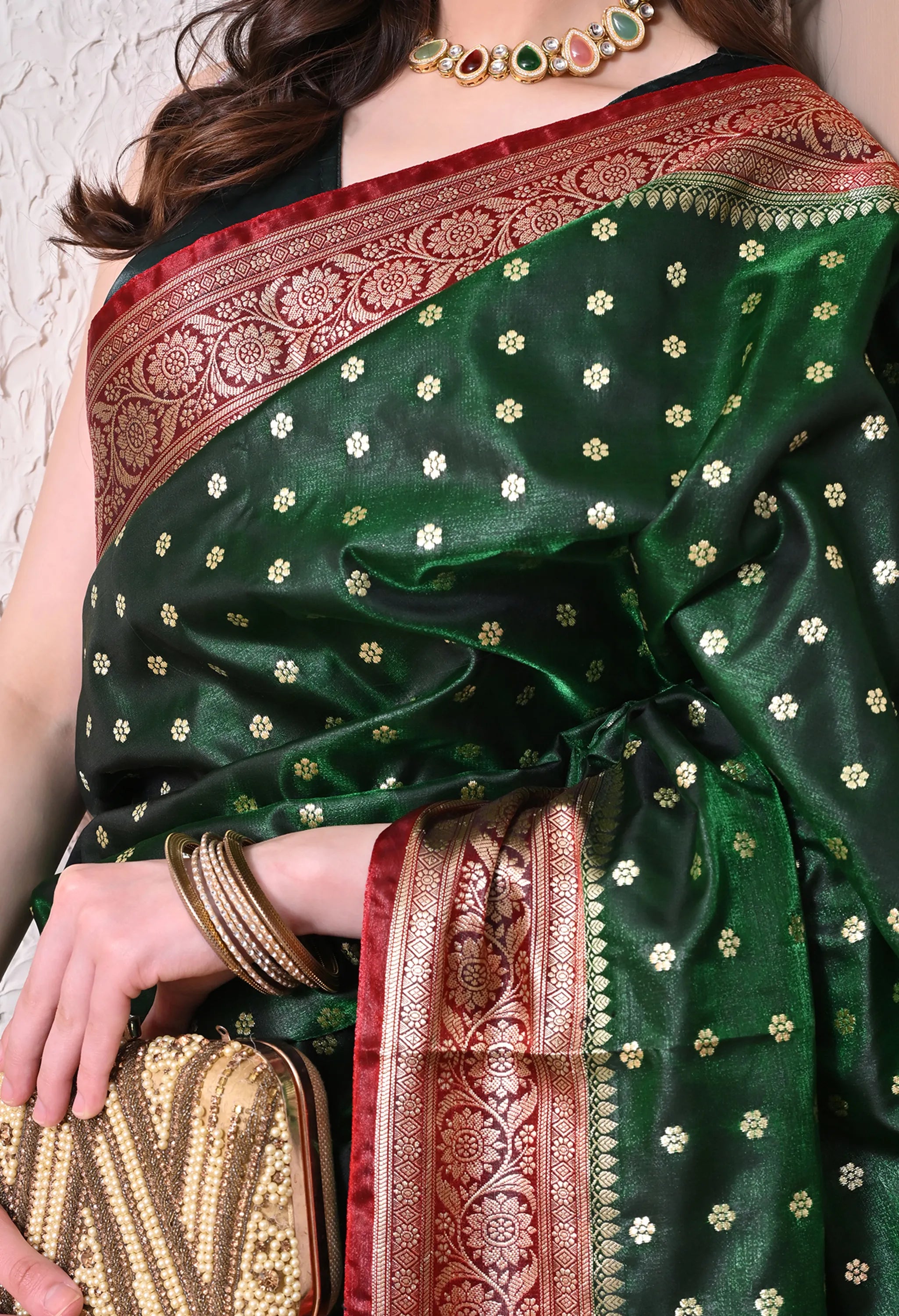 Elegant Bottle Green Silk Blend Banarasi Saree