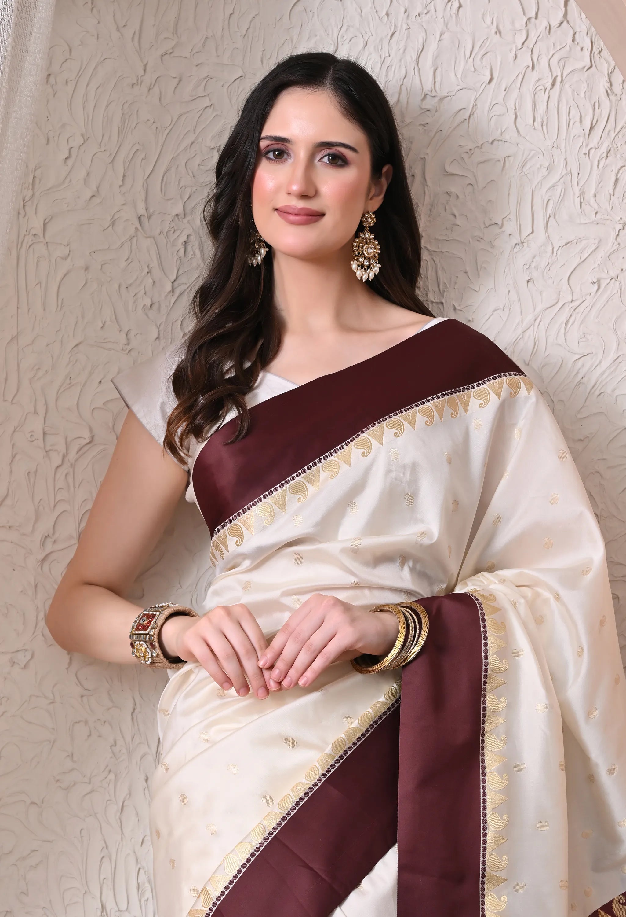 Elegant Off-White and Maroon Silk Blend Saree