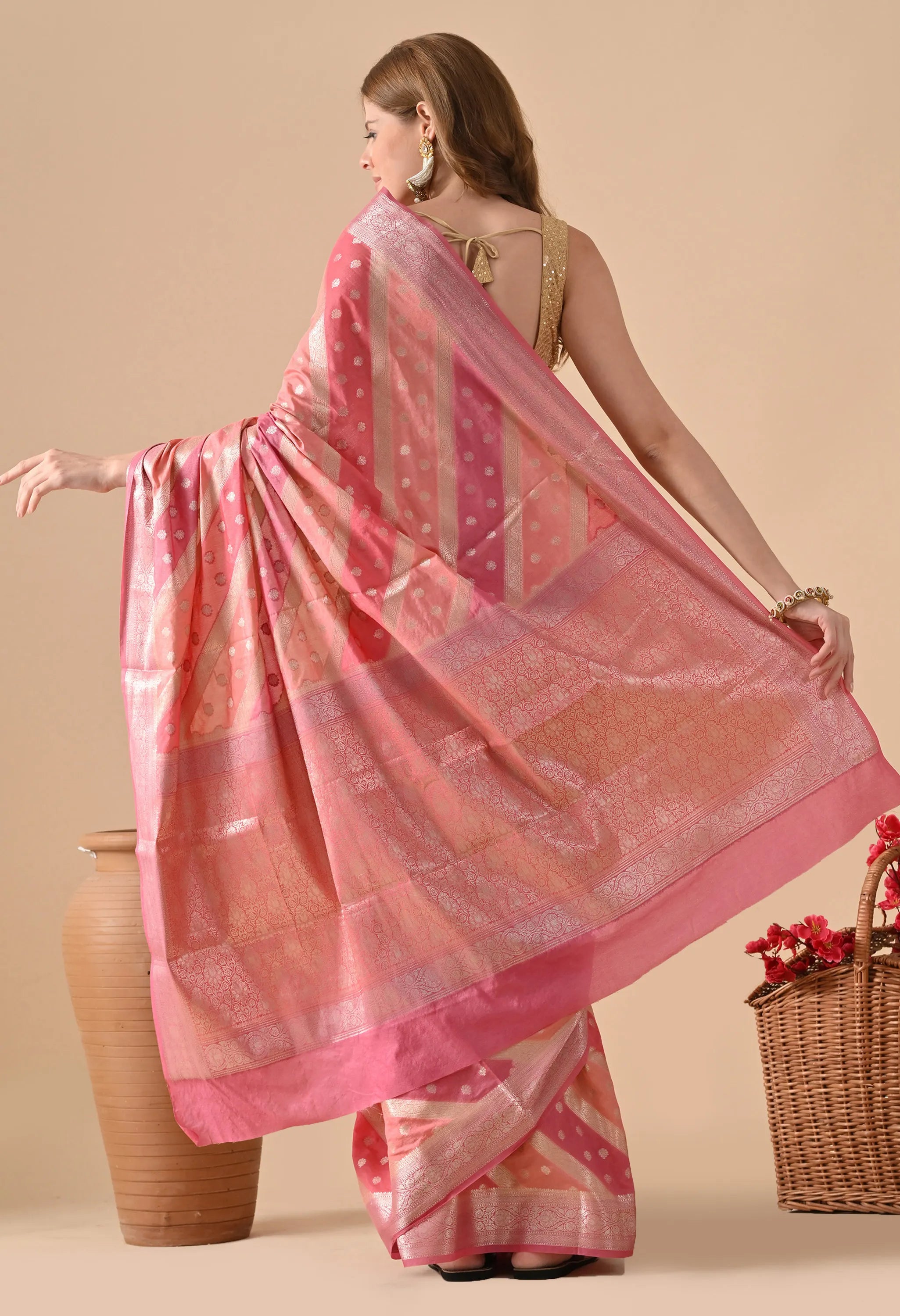Banarasi rangkat Peach Silk Saree