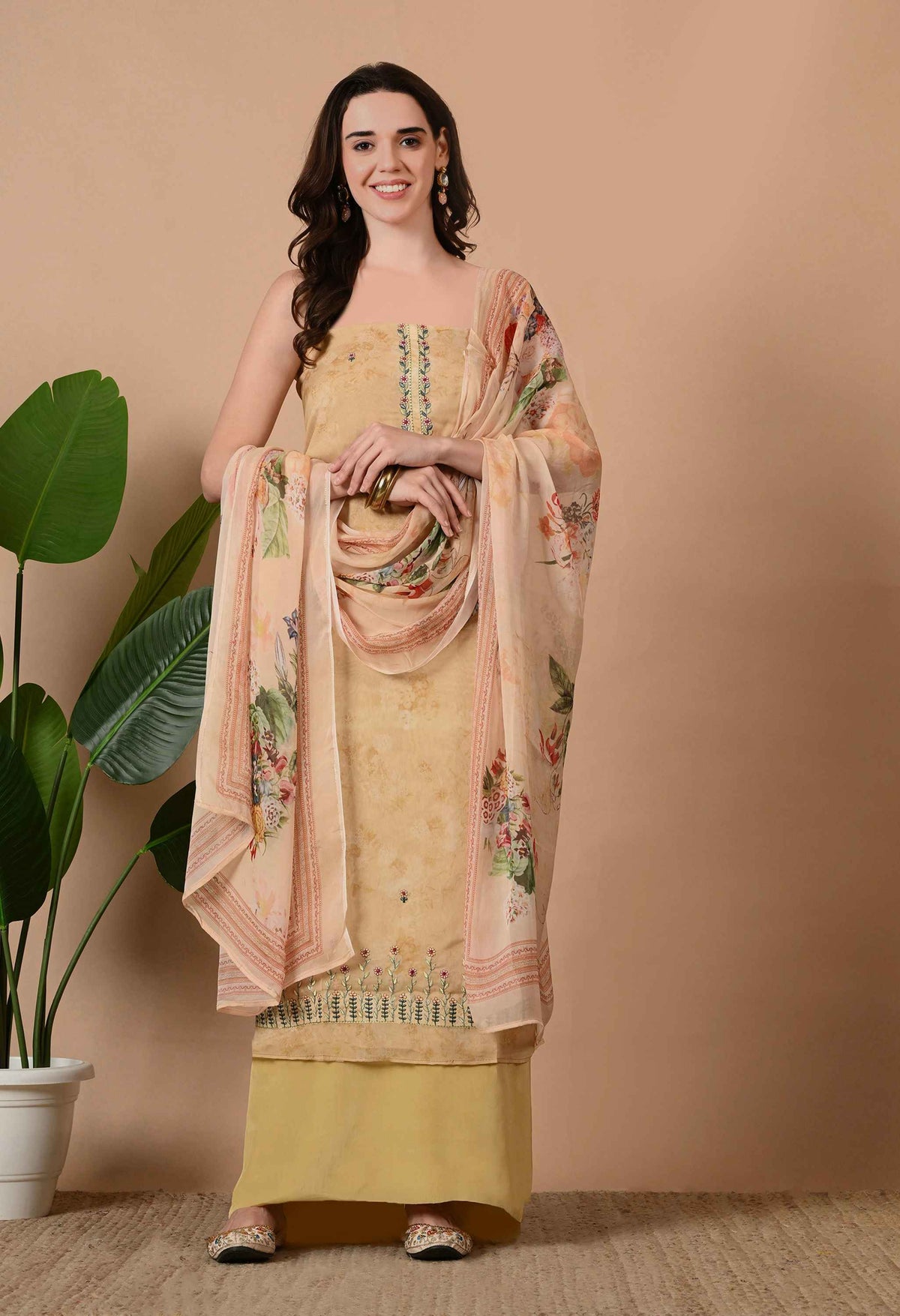Best Rakhi gift for sister Salwar and suit