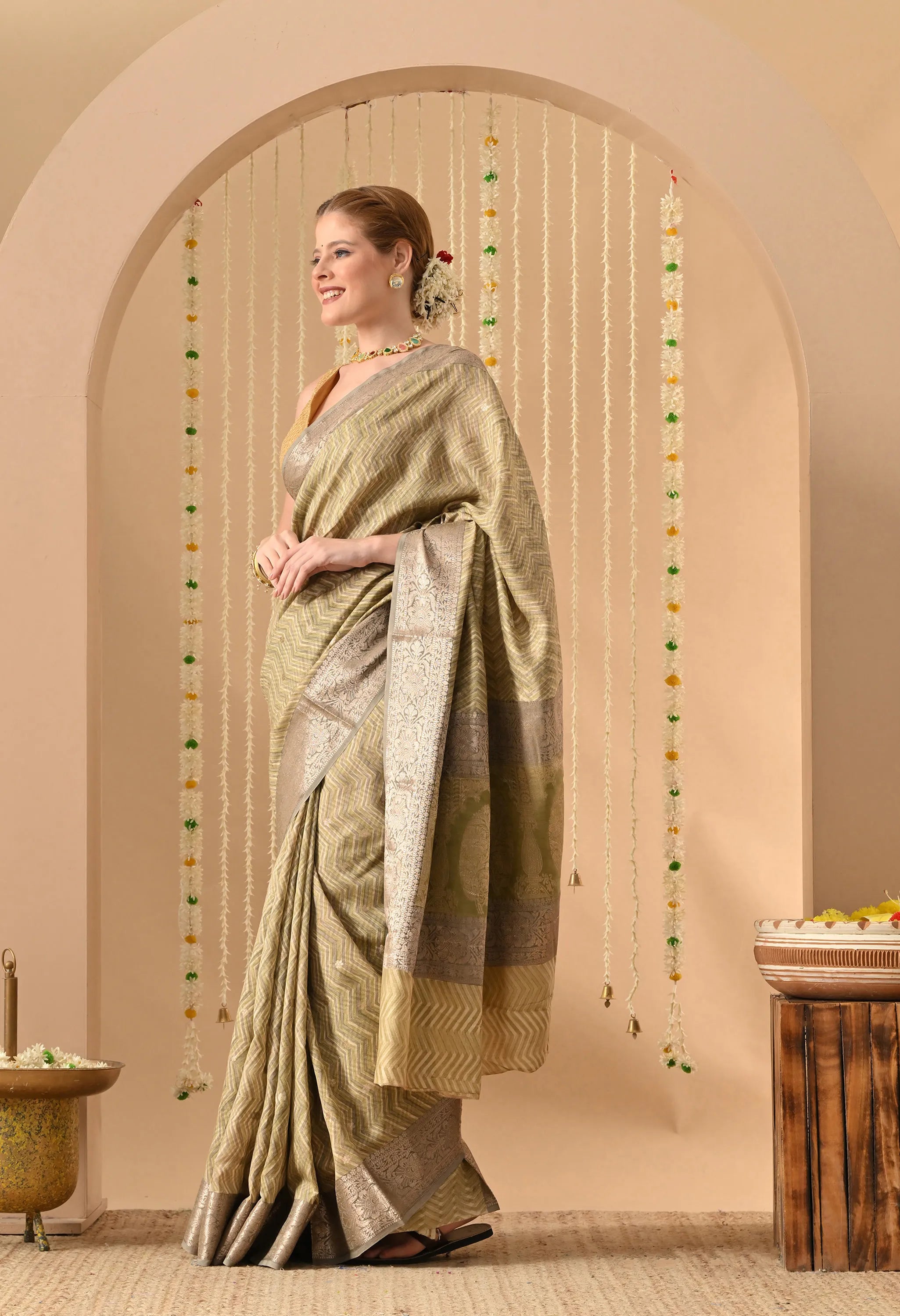 Best Silk Saree with Zari Weave Online