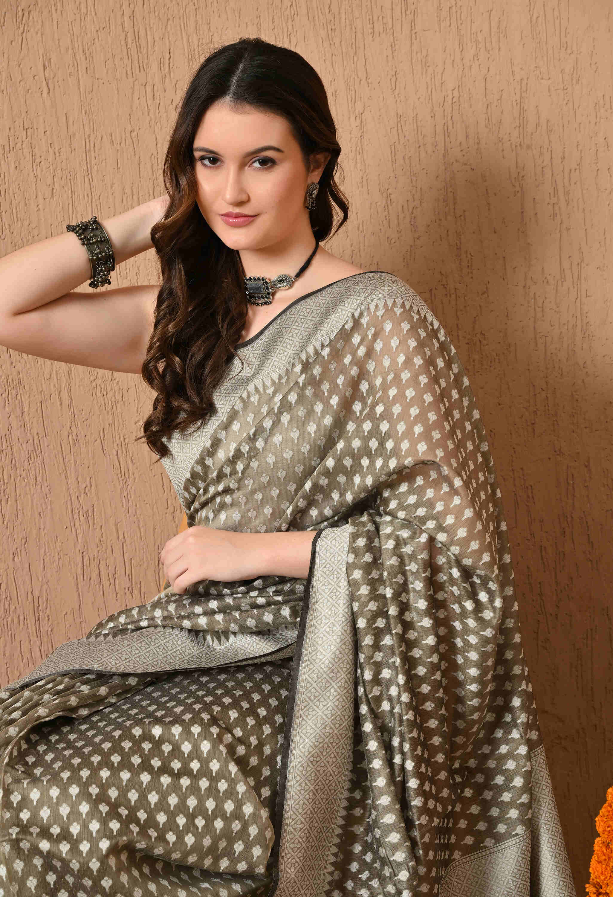 Cotton Saree With zari Work