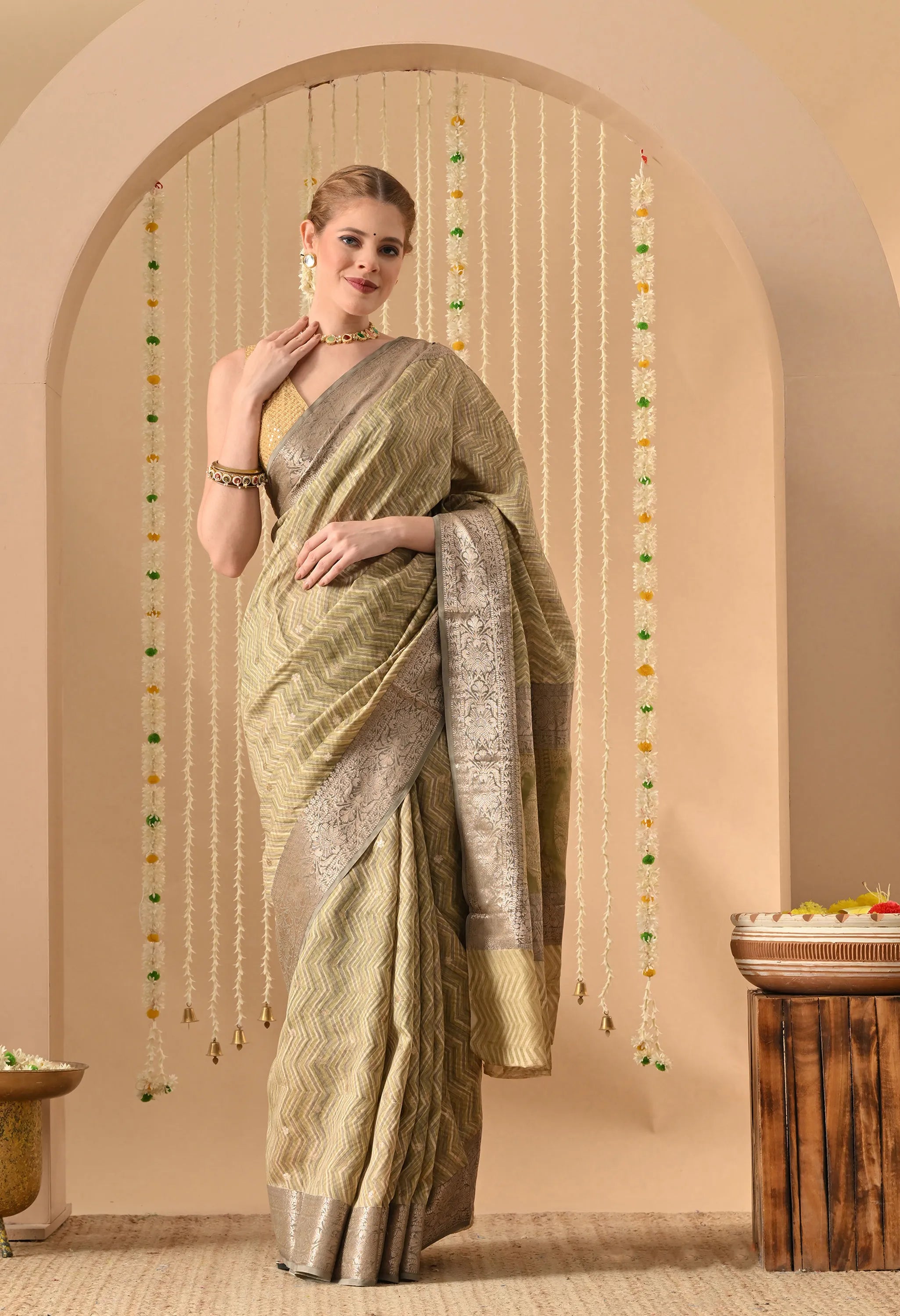 Best Silk Saree with Zari Weave Online