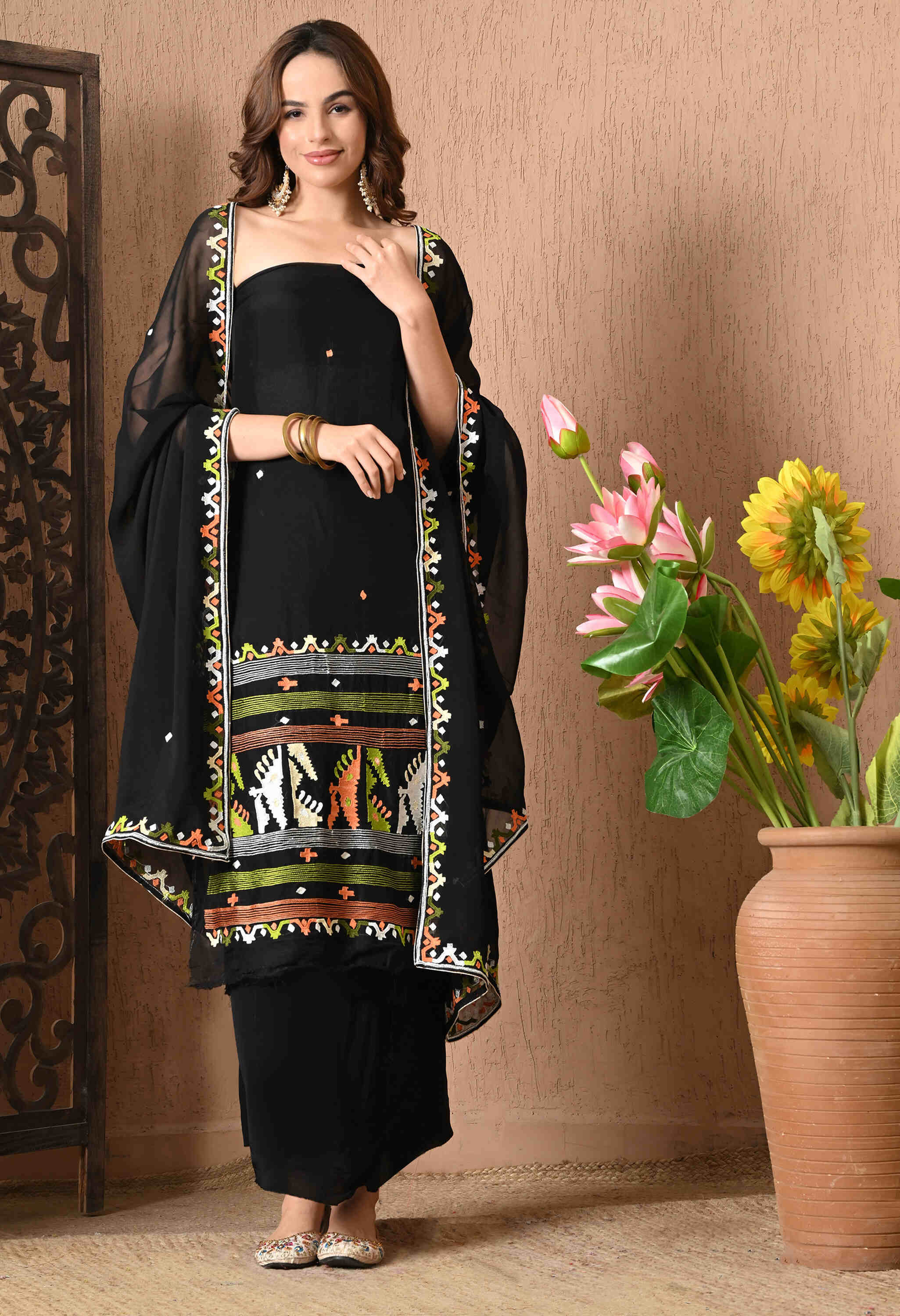 Crepe Salwar Kameez