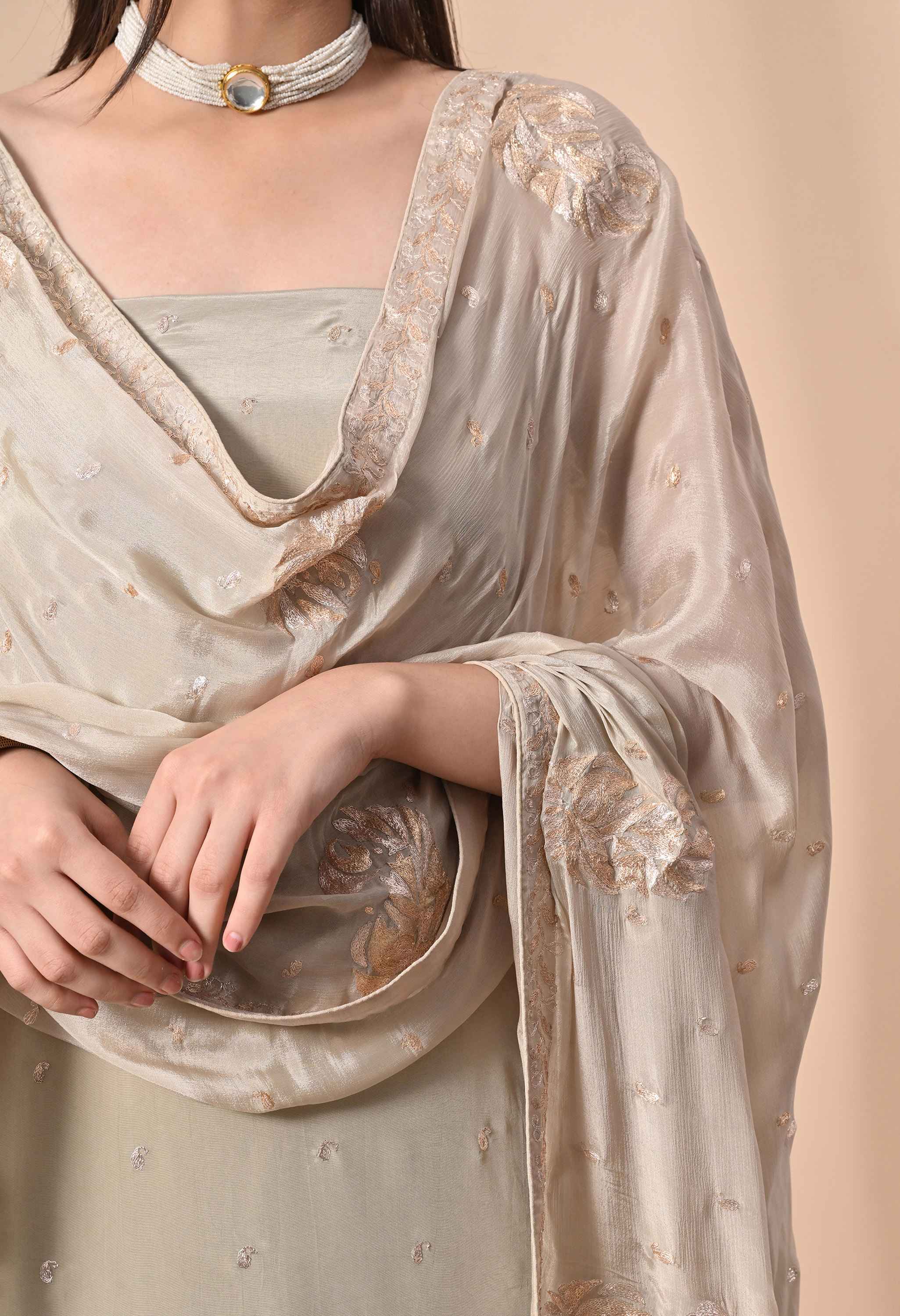 Crepe Suit Set with Handwork