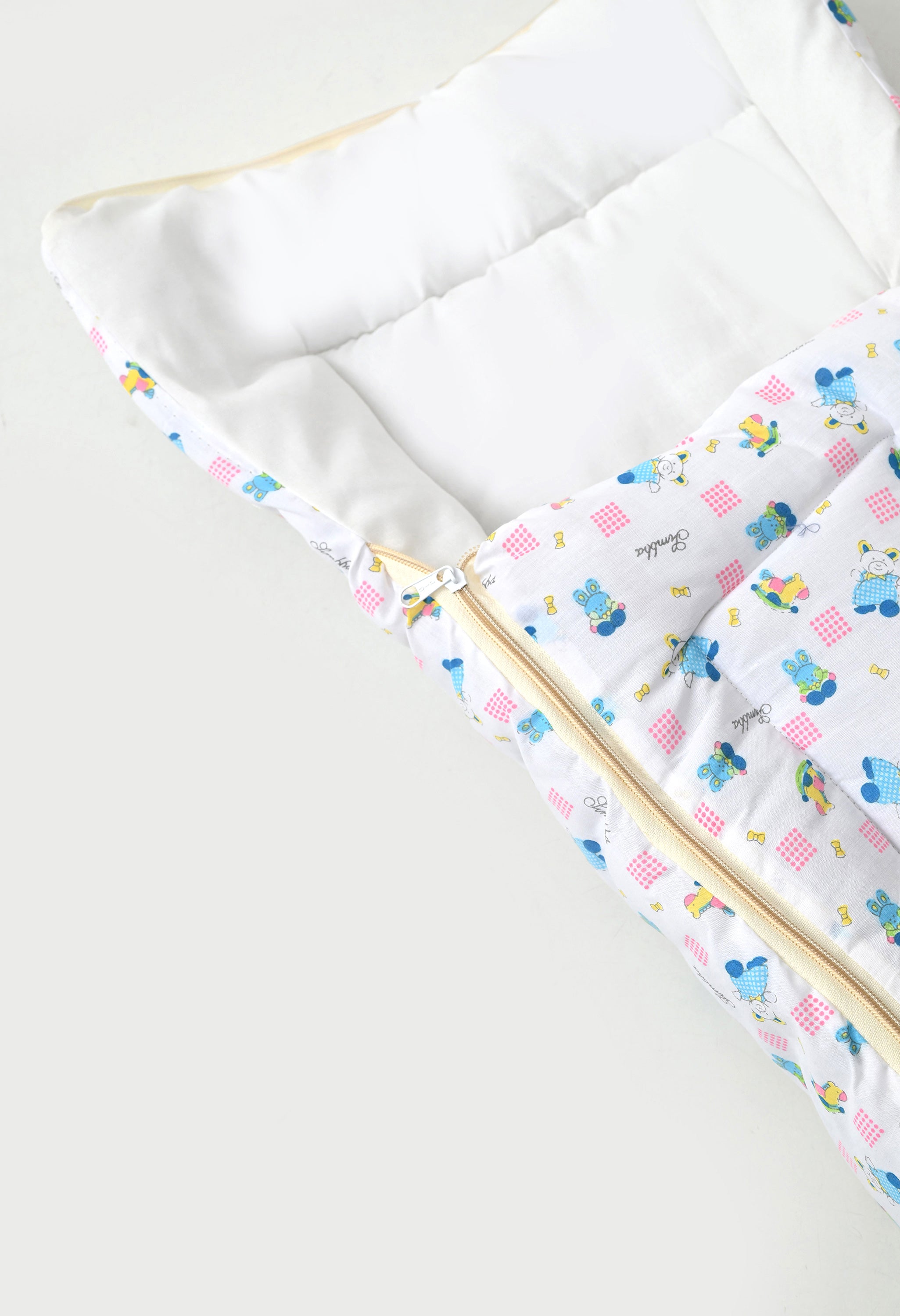Unisex 5-Piece Newborn Baby Bedding Combo Set - Printed Mattress with Mosquito Net, Sleeping Bag, and Bolsters