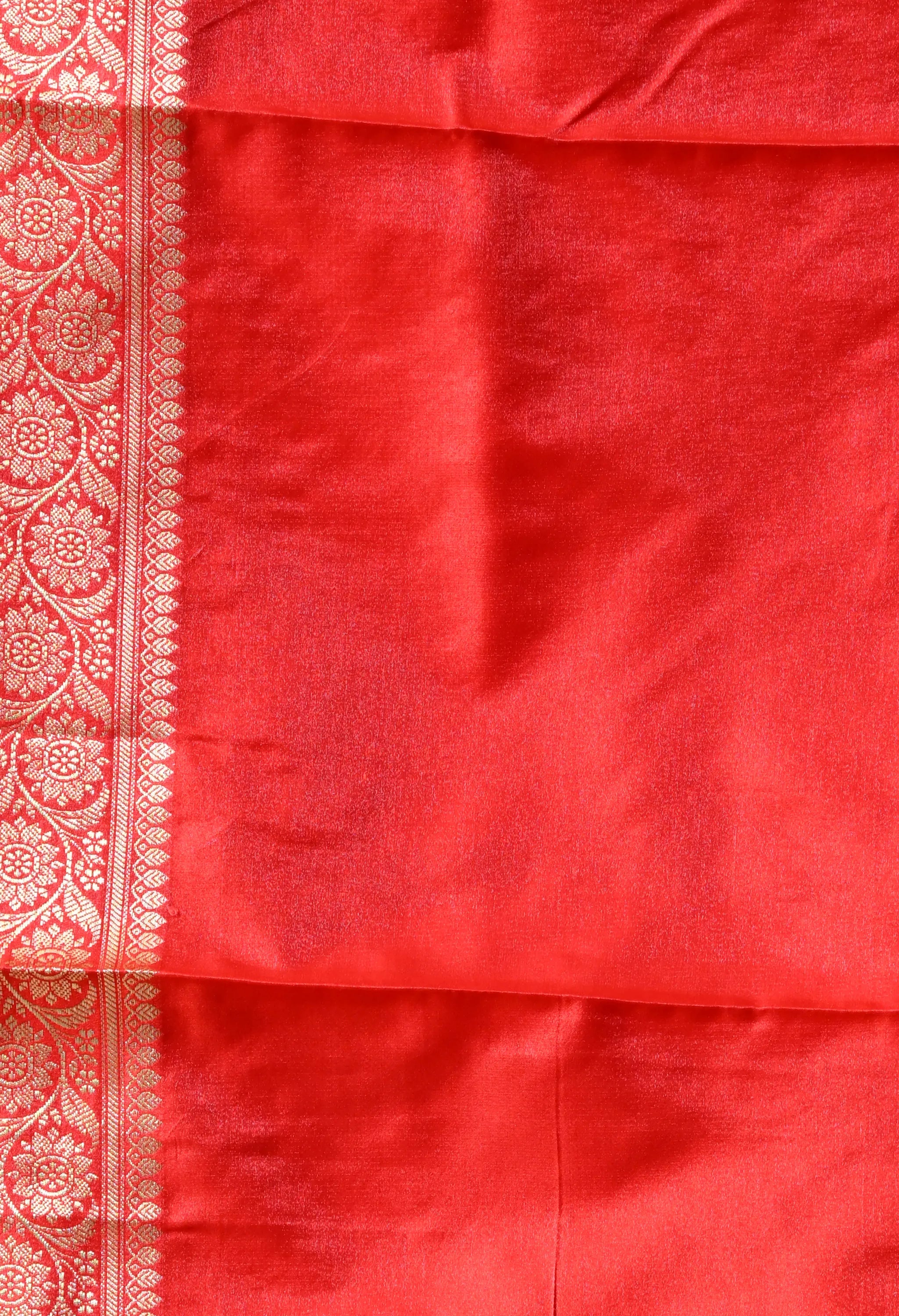 Emerald Green & Gold-Toned Silk Blend Banarasi Saree with Rich Zari Border