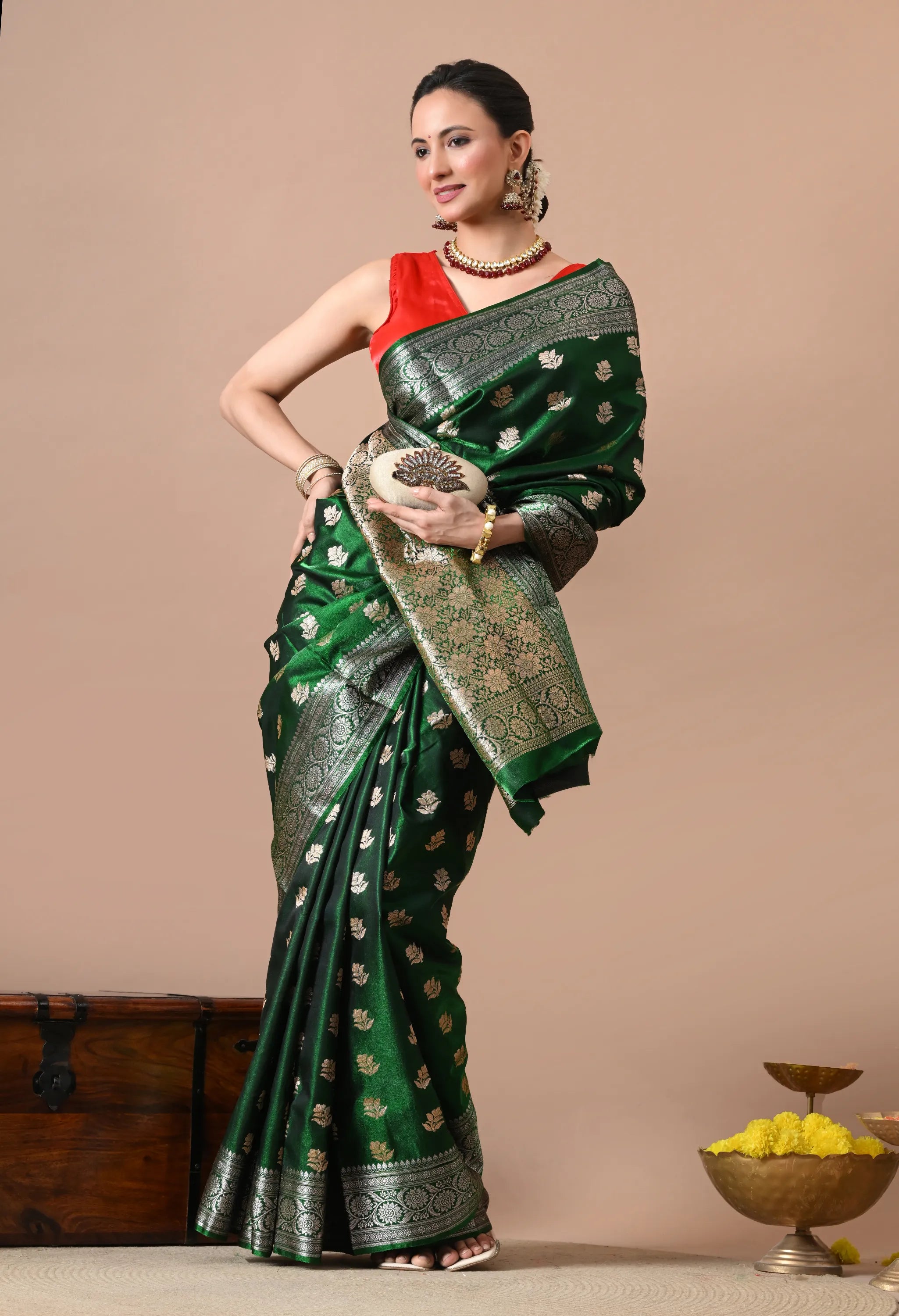 Bottle Green & Silver-Toned Silk Blend Woven Design Banarasi Saree