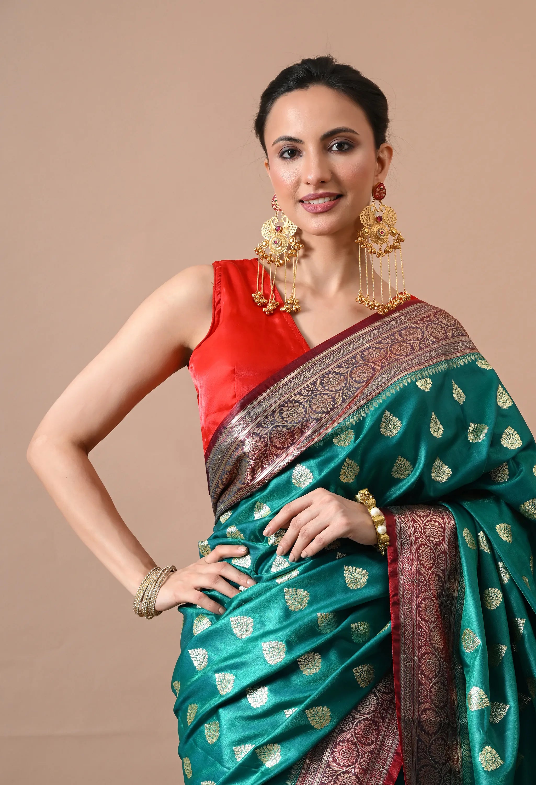 Vibrant Teal & Gold-Toned Silk Blend Banarasi Saree with Ethnic Motifs