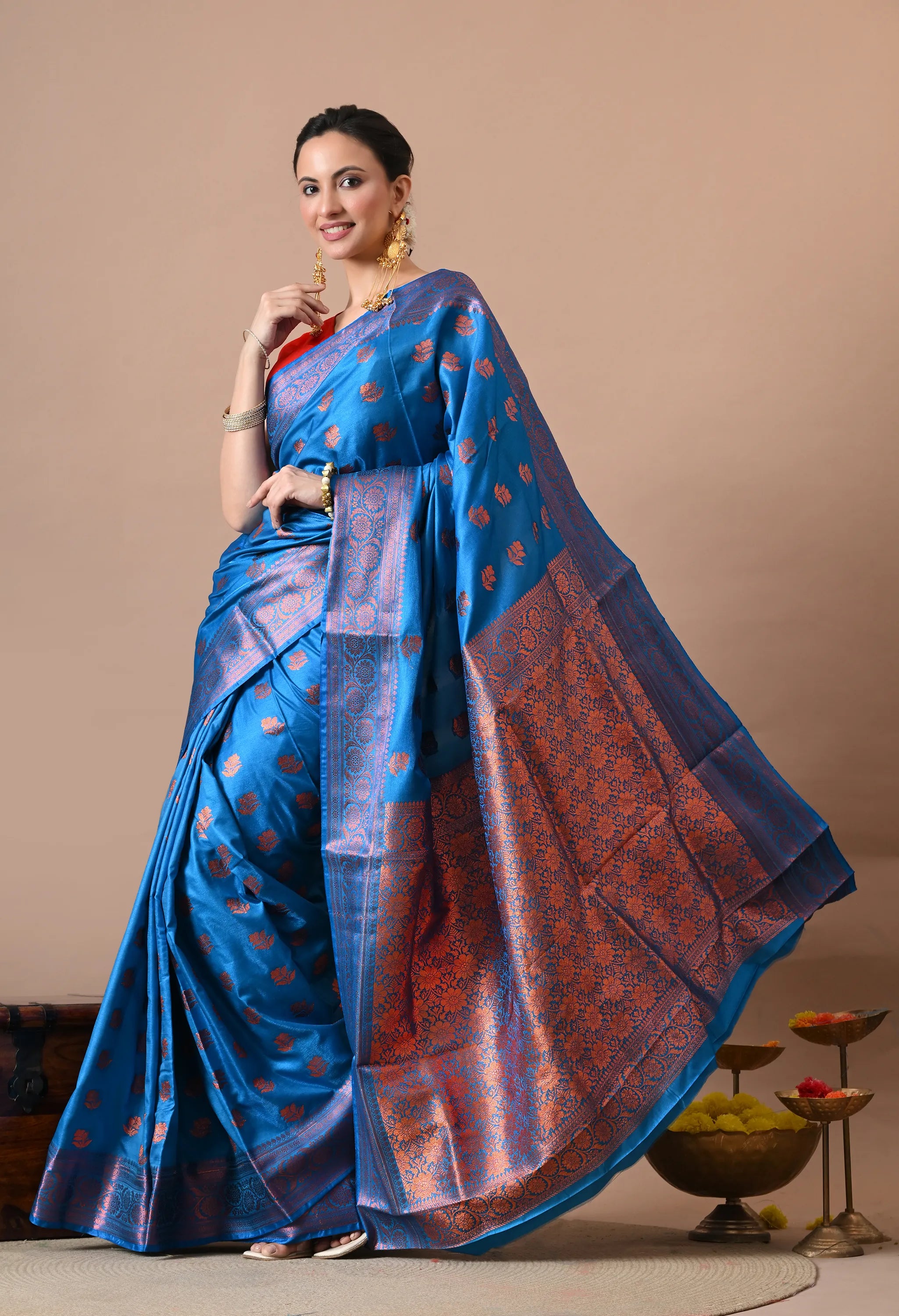Ethnic Motifs Woven Design Zari Silk Blend Saree
