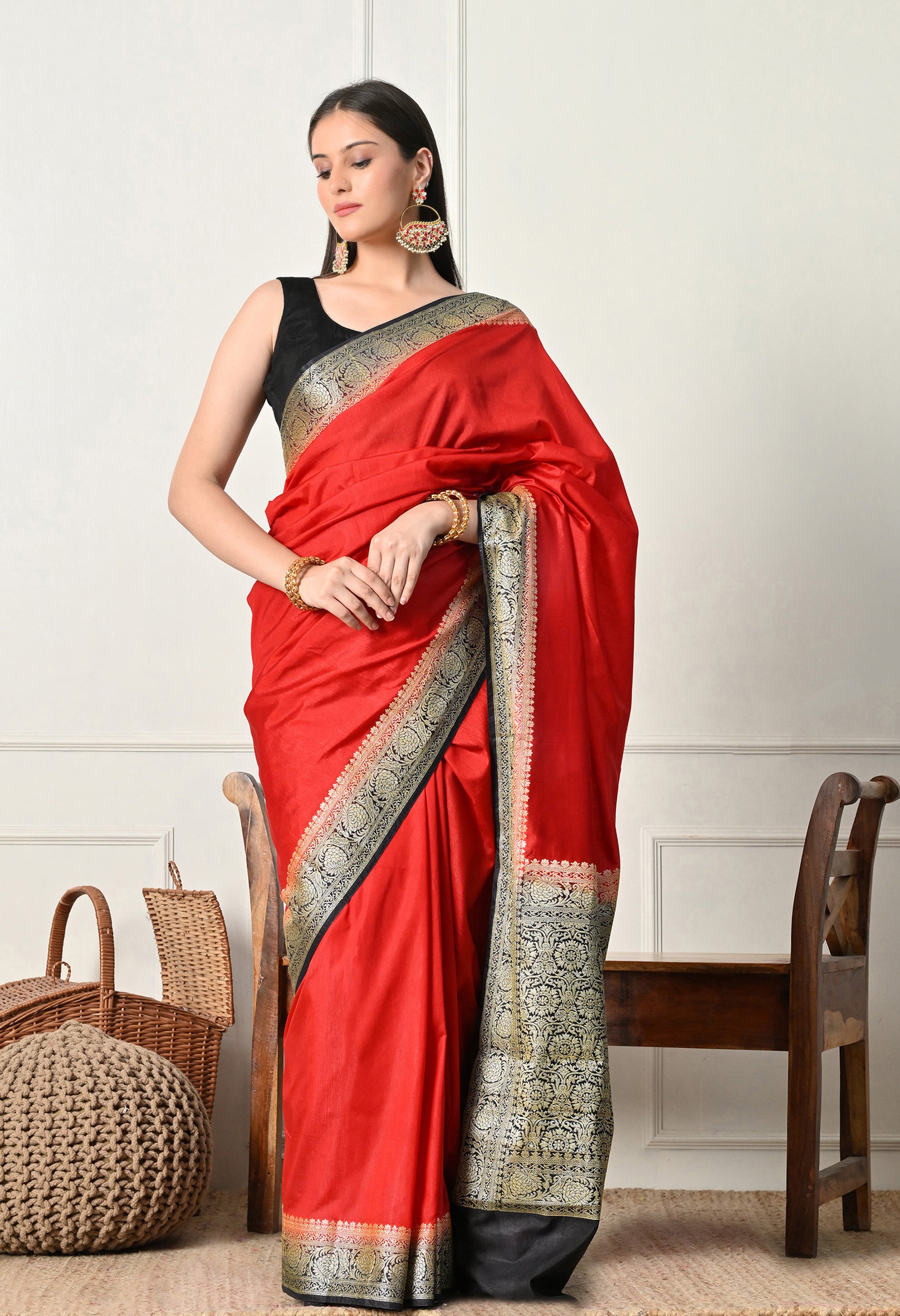 The Weavers Shop By Raavi Banarasi Silk Saree - Brunt Red