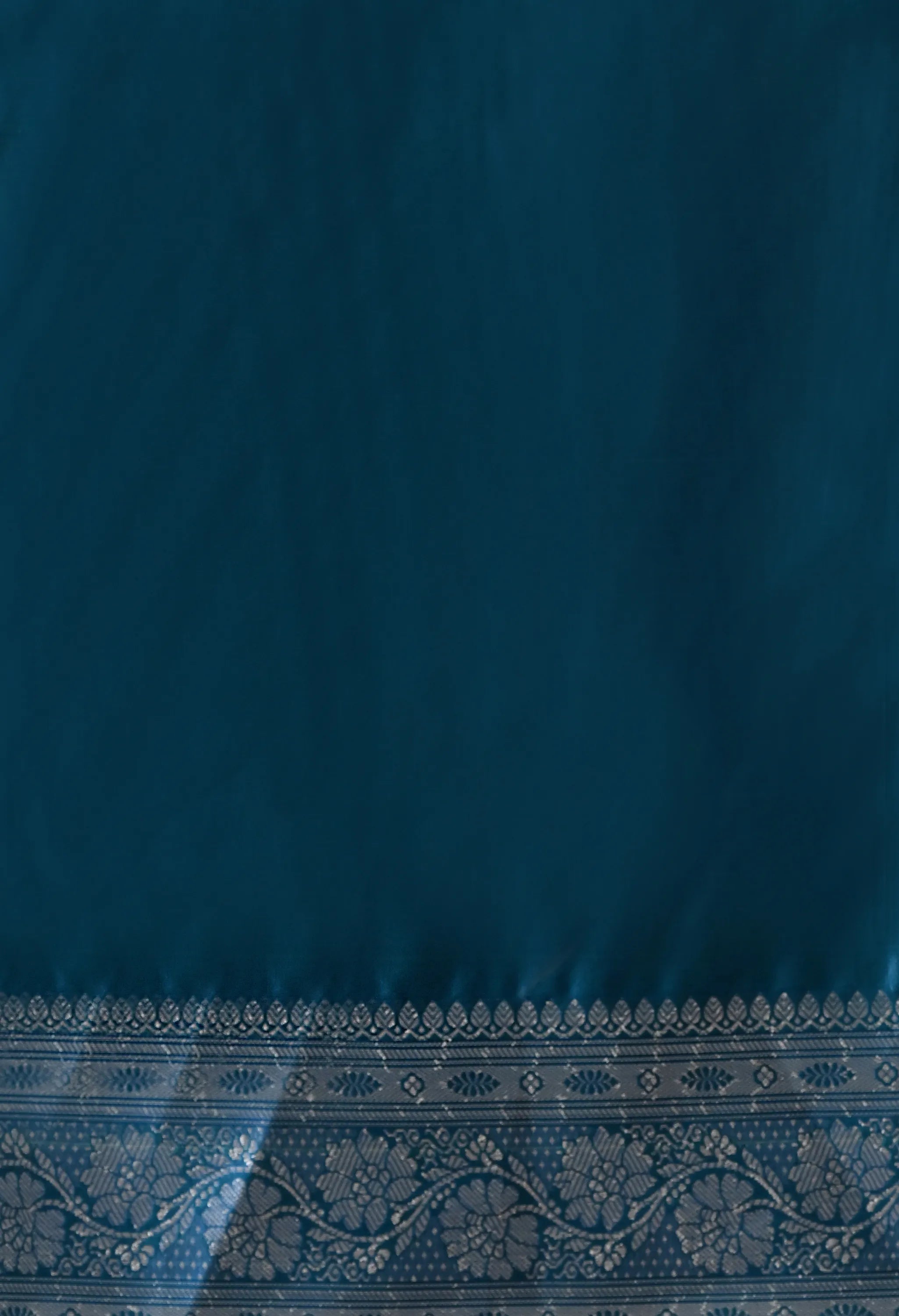 Teal Blue & Silver-Toned Silk Blend Woven Design Banarasi Saree