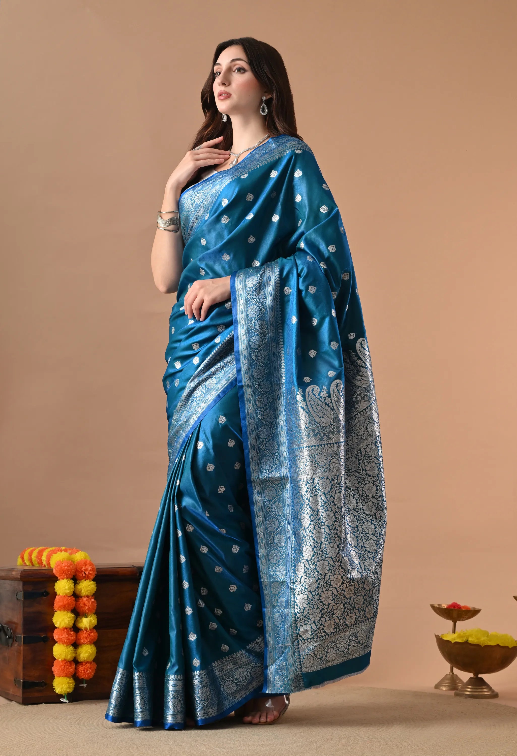 Teal Blue & Silver-Toned Silk Blend Woven Design Banarasi Saree