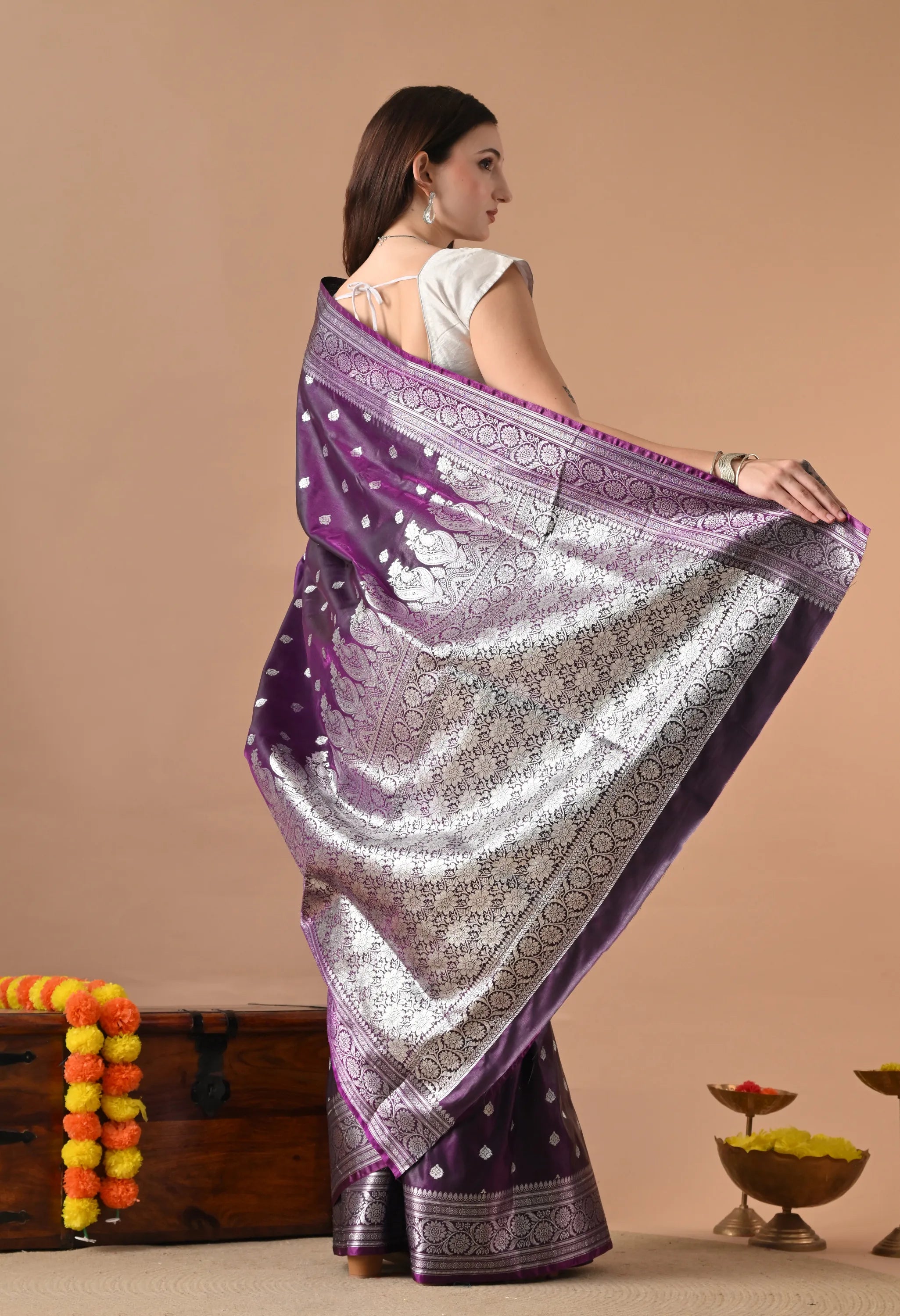Majestic Purple & Silver Toned Woven Design Silk Blend Banarasi Saree