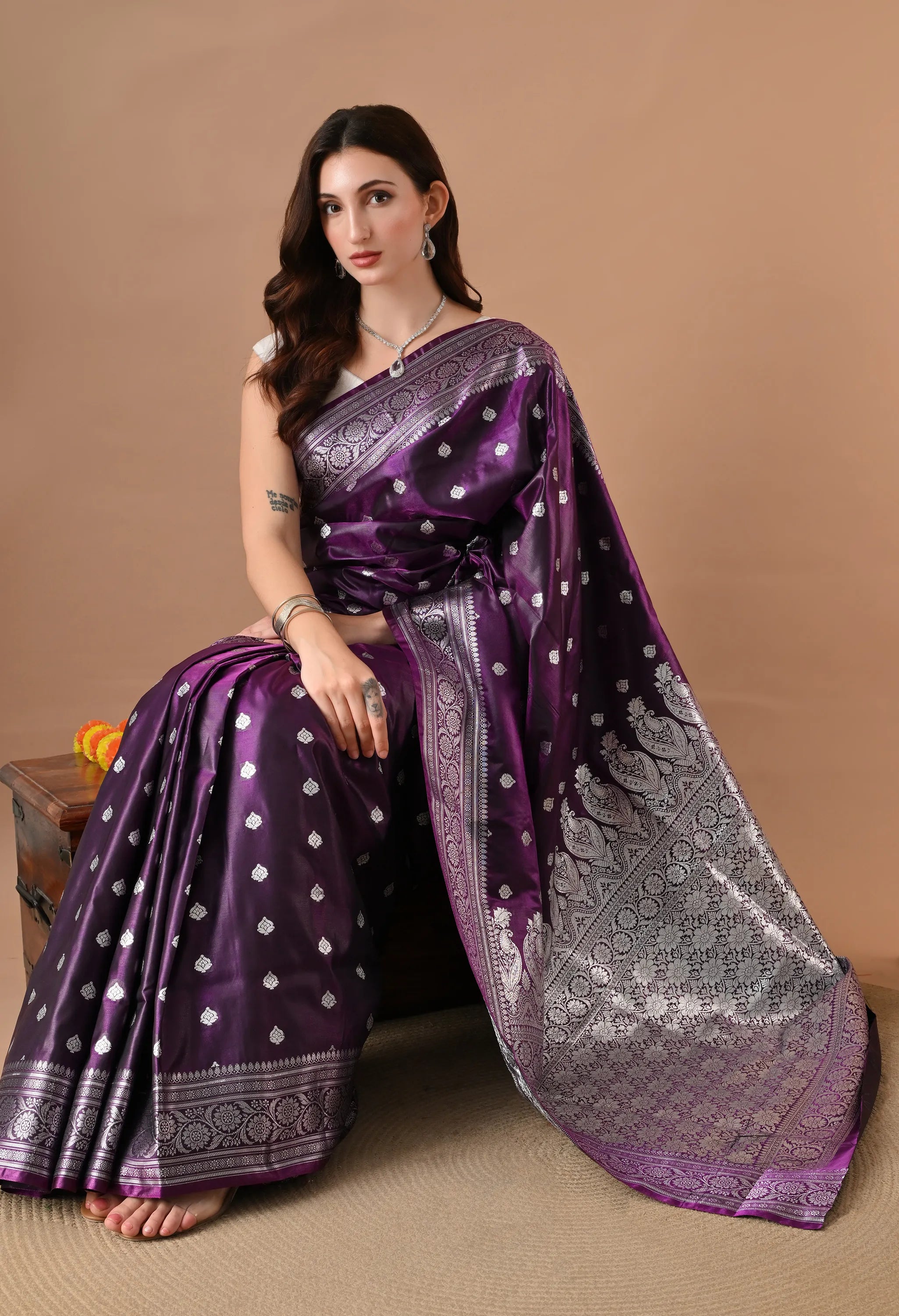 Majestic Purple & Silver Toned Woven Design Silk Blend Banarasi Saree
