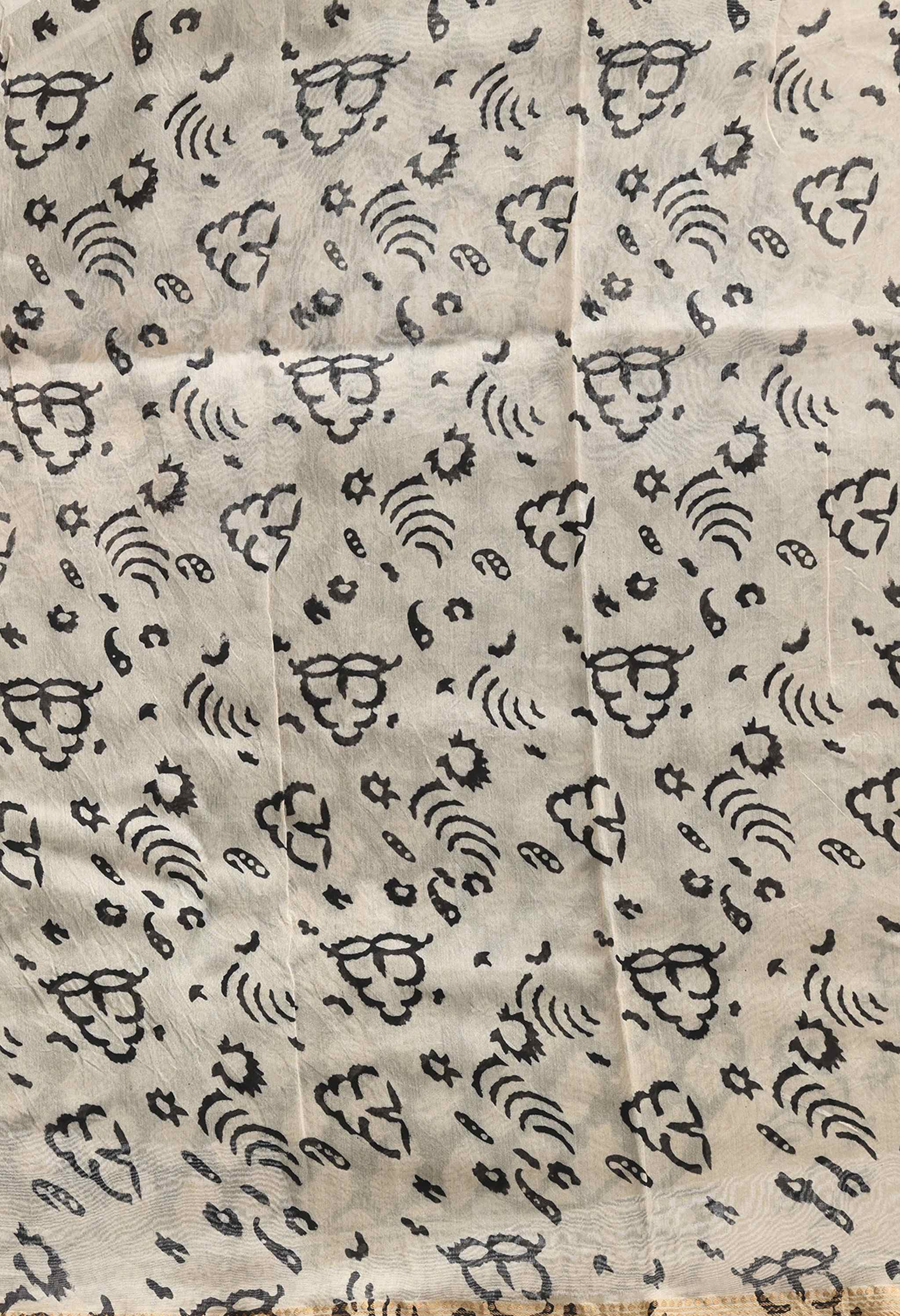 Lightweight sarees for festival wear