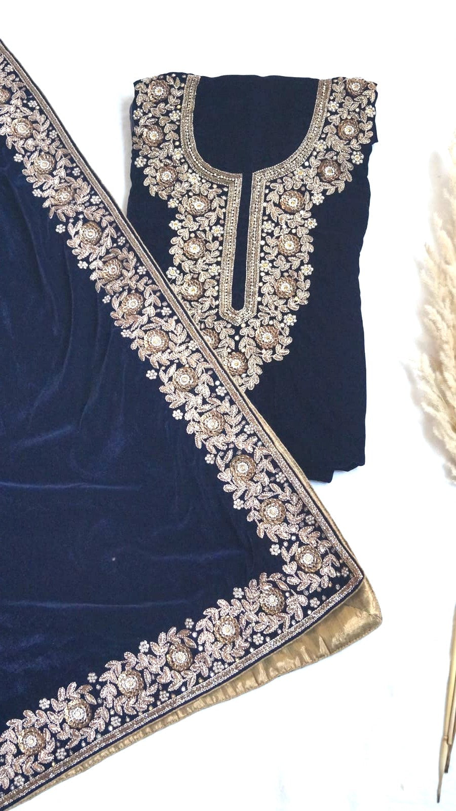 Heavy embroidery velvet suit sets