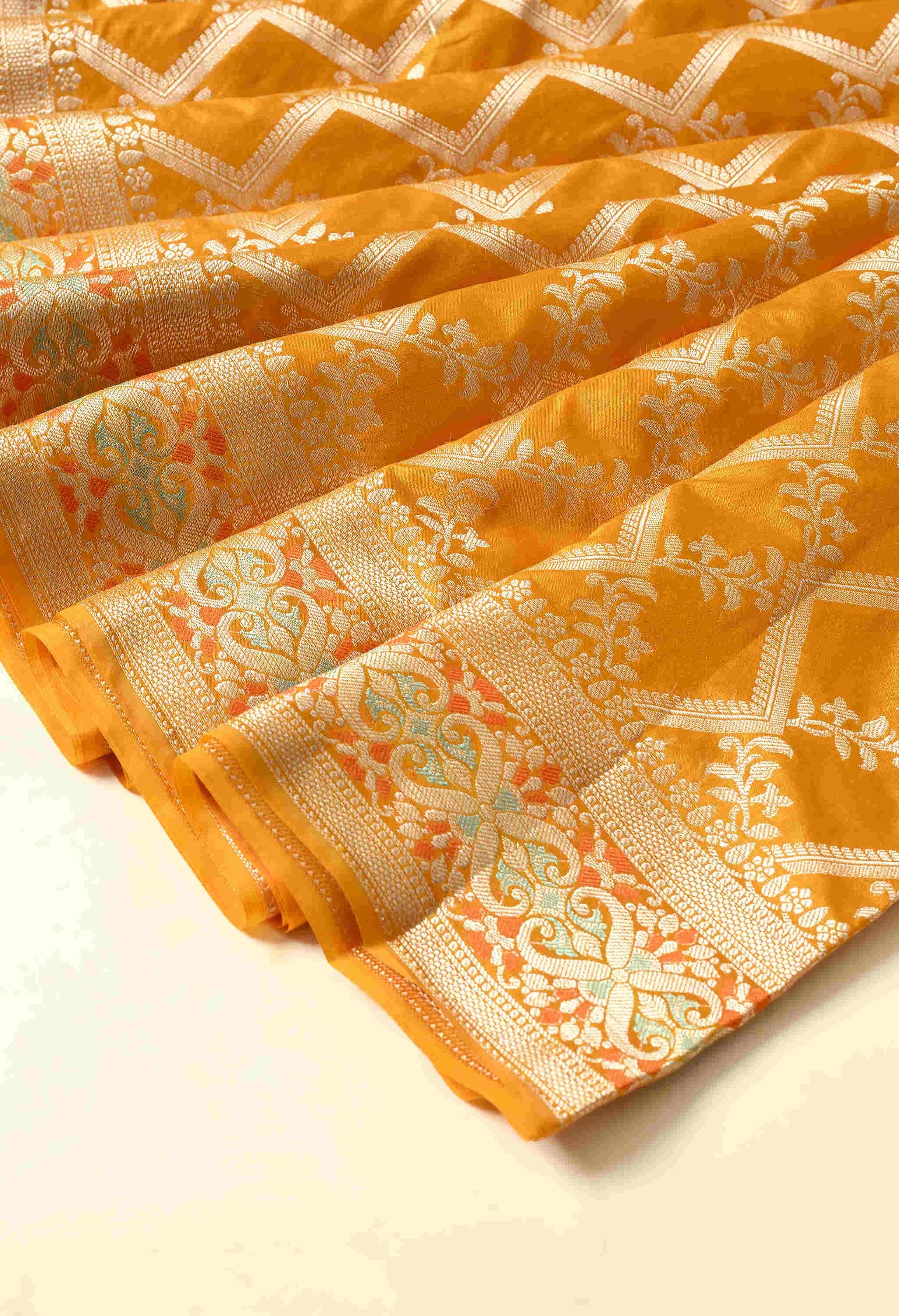 Banarasi Yellow Silk Sareean
