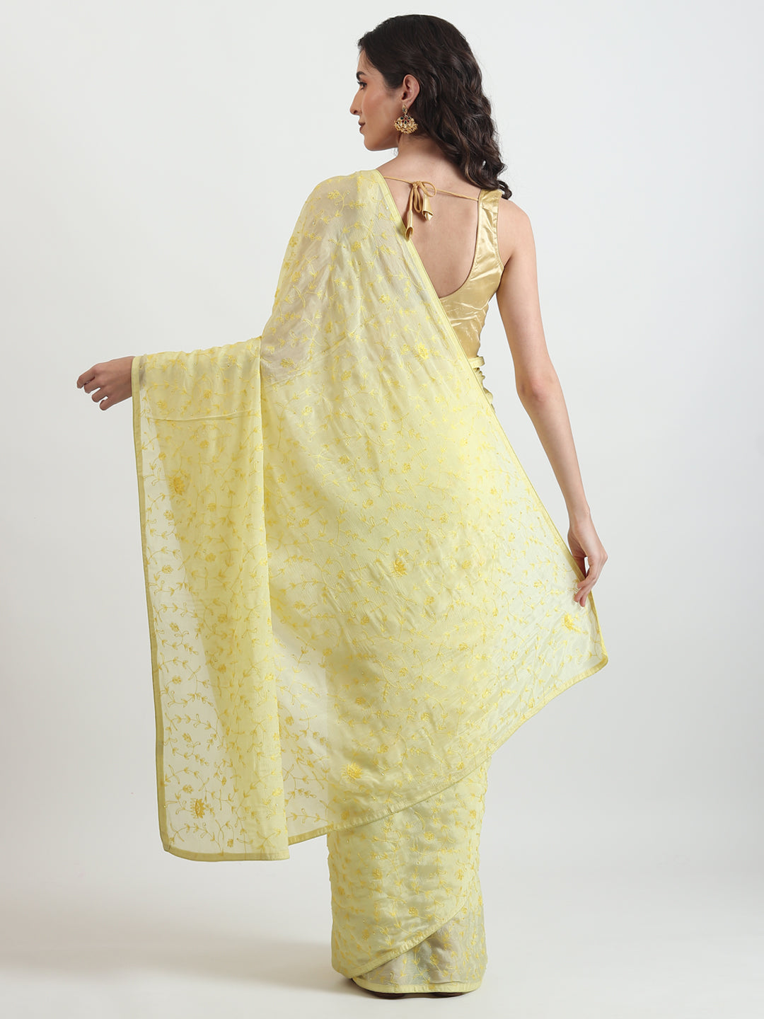 Buy Latest Designs & Trends Saree Online