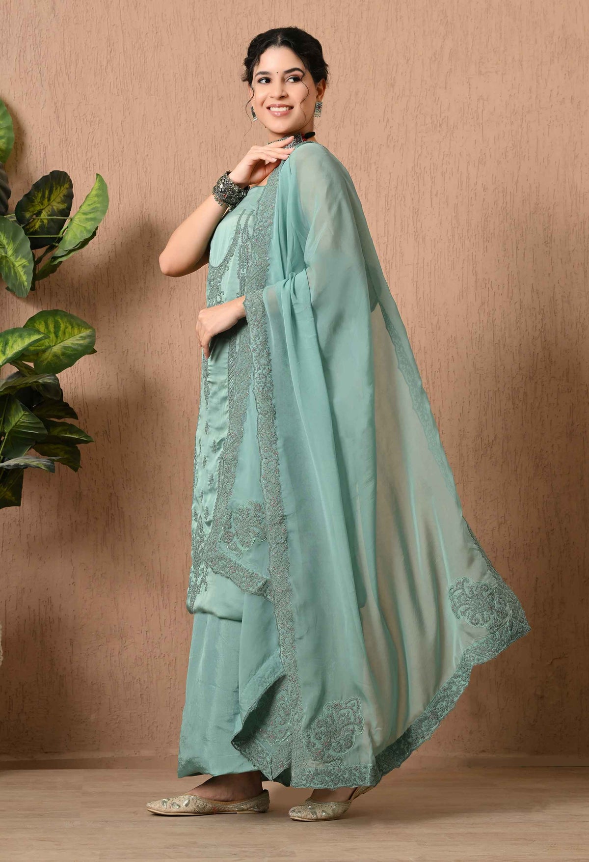 Raksha Bandhan sale on salwar suits