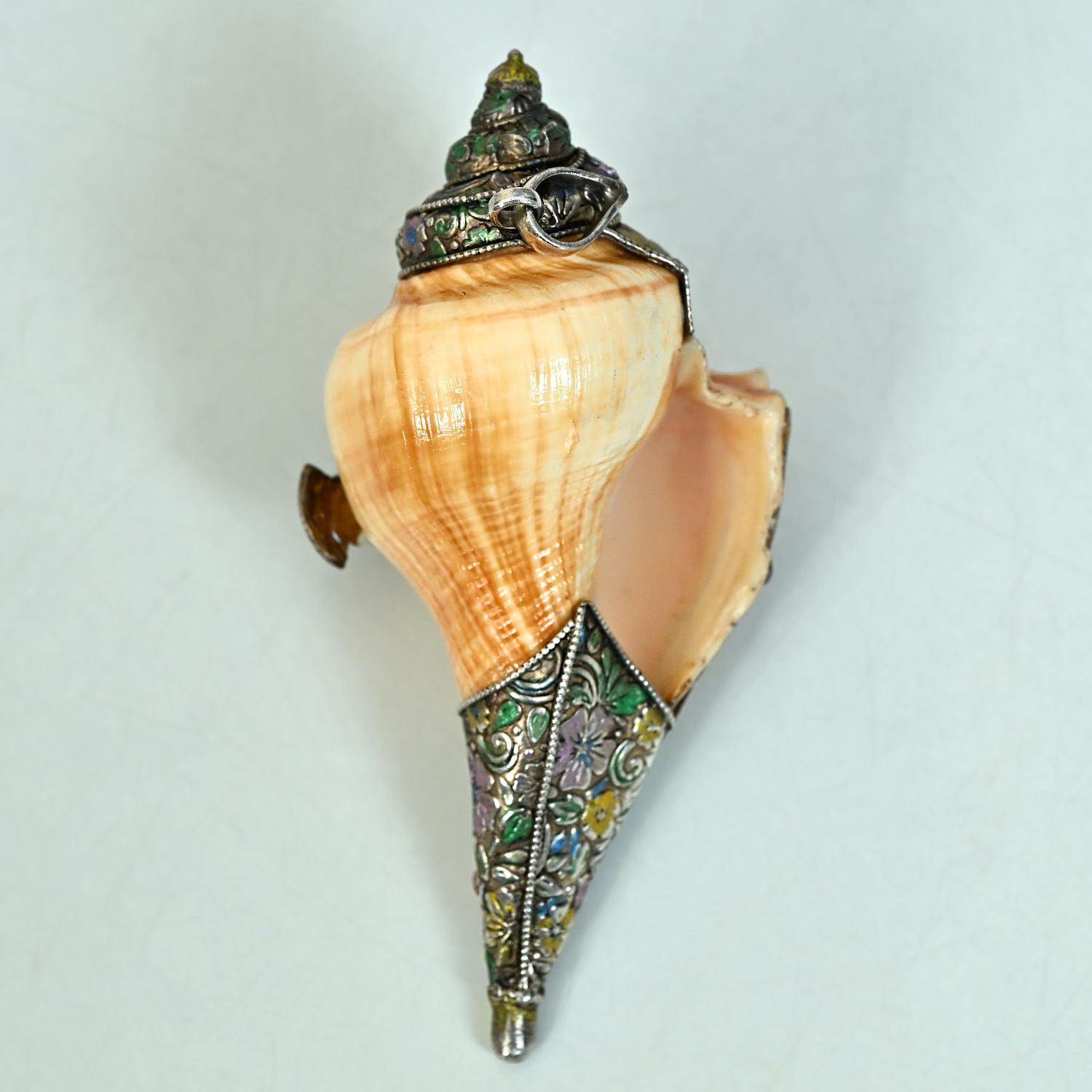 Pure silver pendant for festive wear